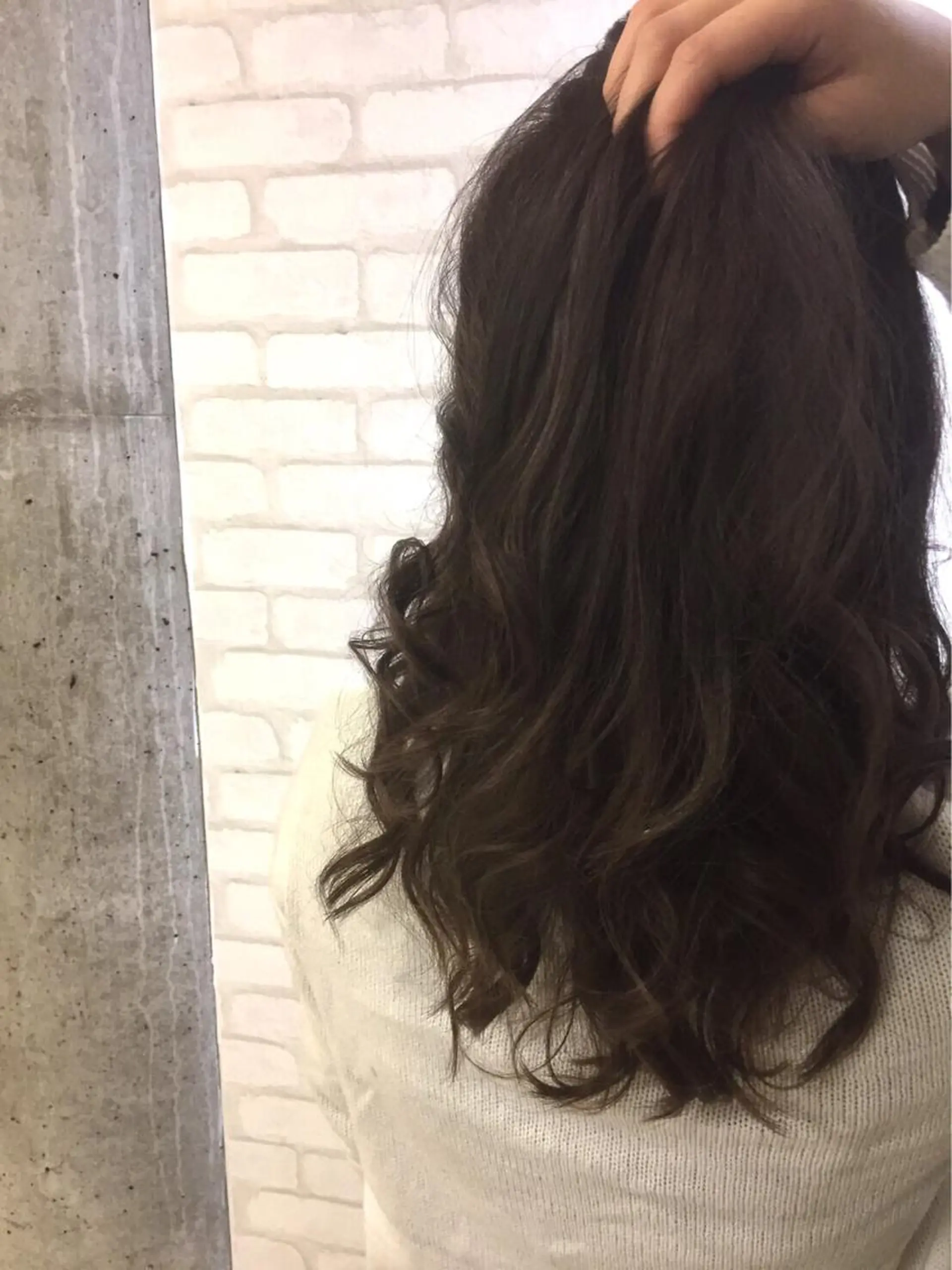 ロング カラー イルミナカラー brace 立花のヘアスタイル