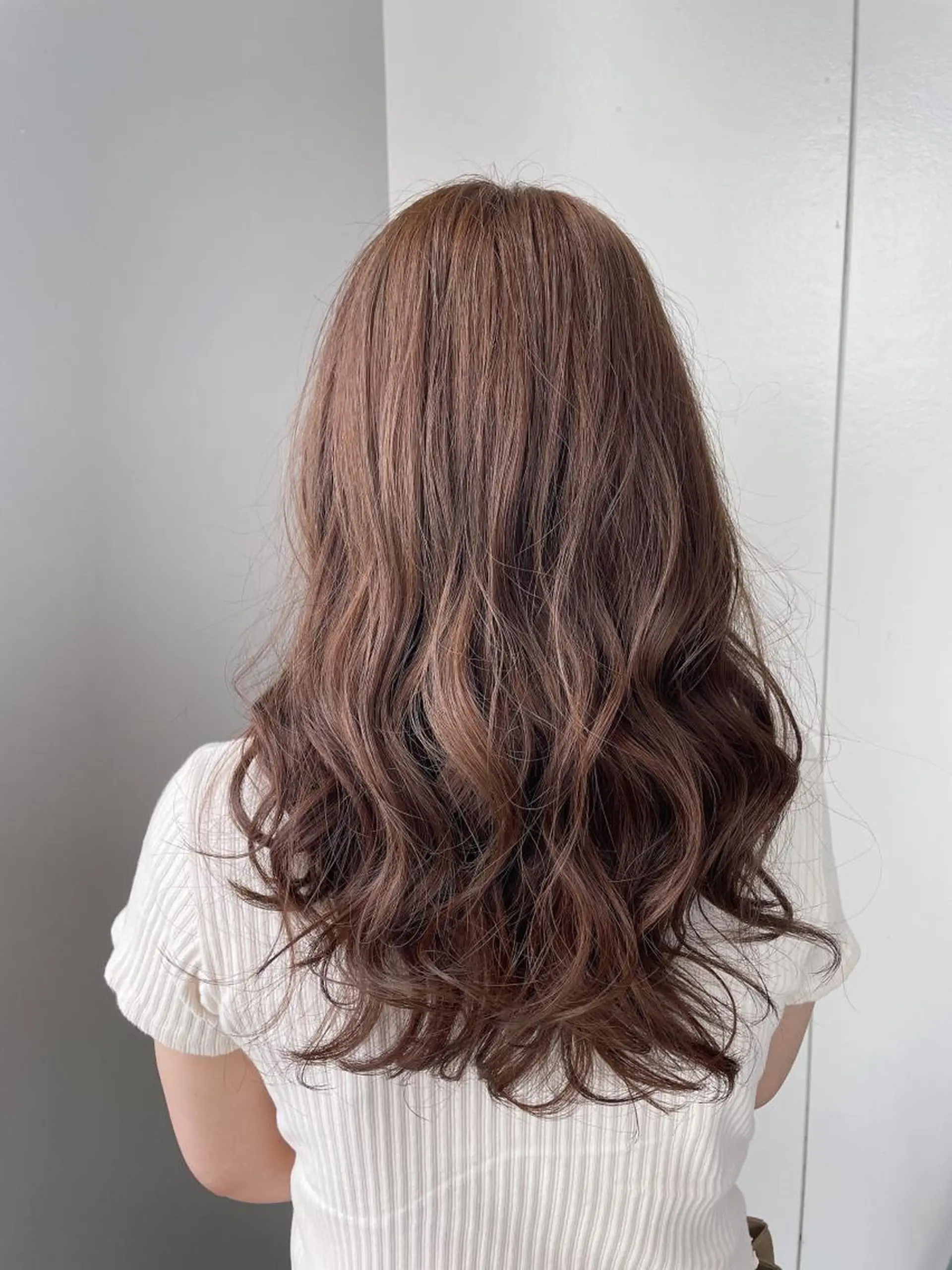 ロング カラー ベージュカラー ブラウンカラー 松本 唯のヘアスタイル