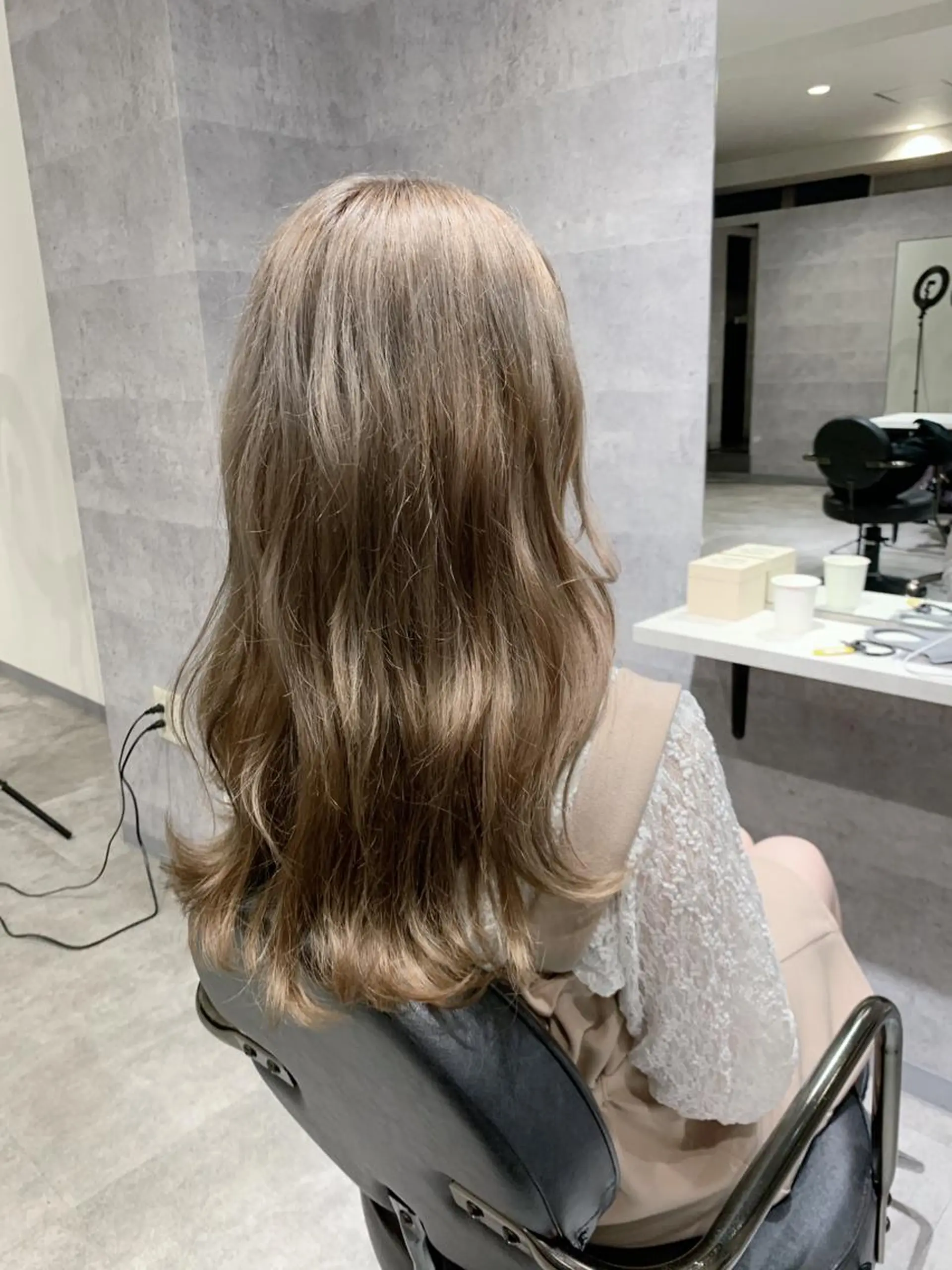 ロング カラー ブリーチ ブロンド _WHITE 天神店 YUMEKA🐻のヘアスタイル