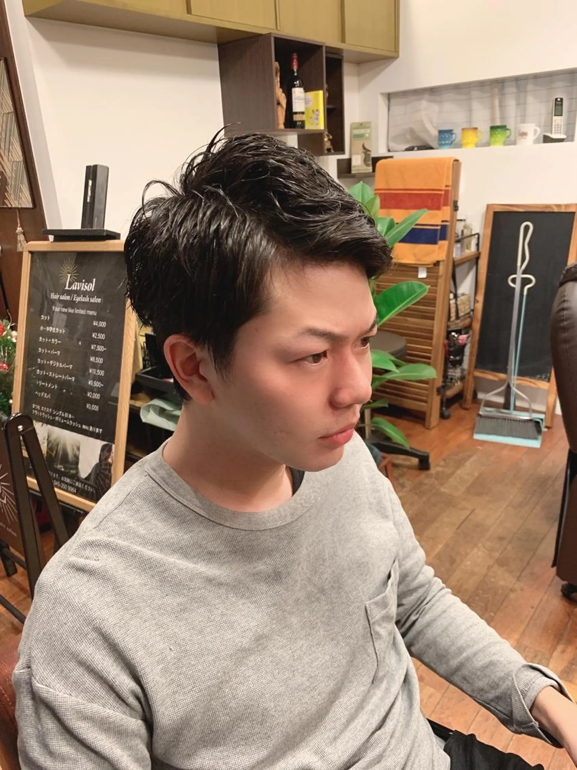 ショート Lavisol ラビソル所属・中条 高志のヘアスタイル