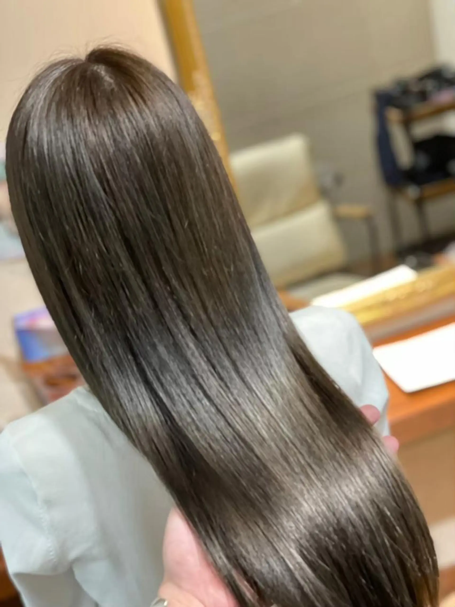 ロング 縮毛矯正 トリートメント 美髪矯正しかしない人 栄 矢場町服部飛鳥のヘアスタイル