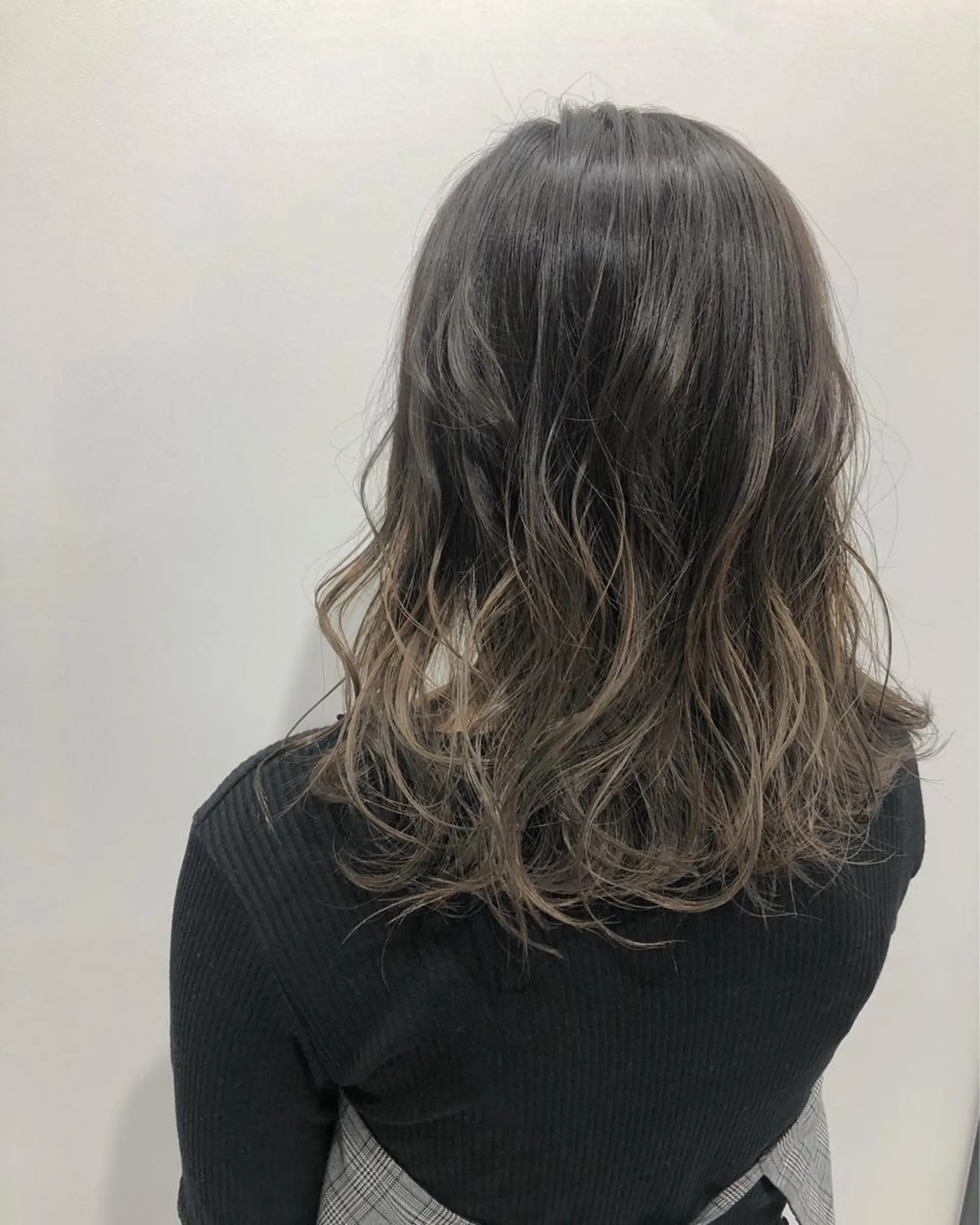 ミディアム カラー 宮本 円のヘアスタイル