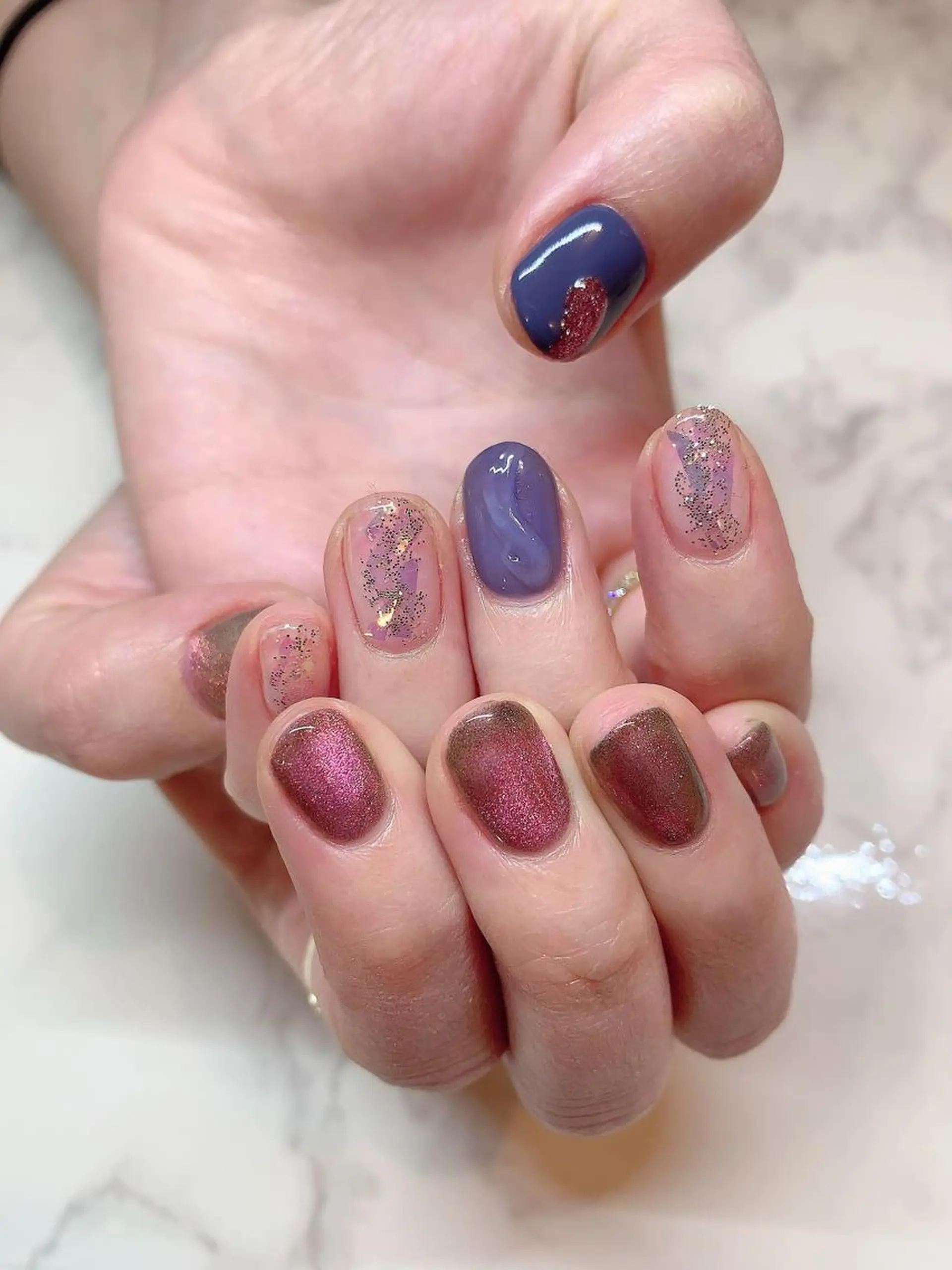 ネイル ジェルネイル マグネットネイル ニュアンスネイル atelier chic+所属・atelier chic+のネイルデザイン