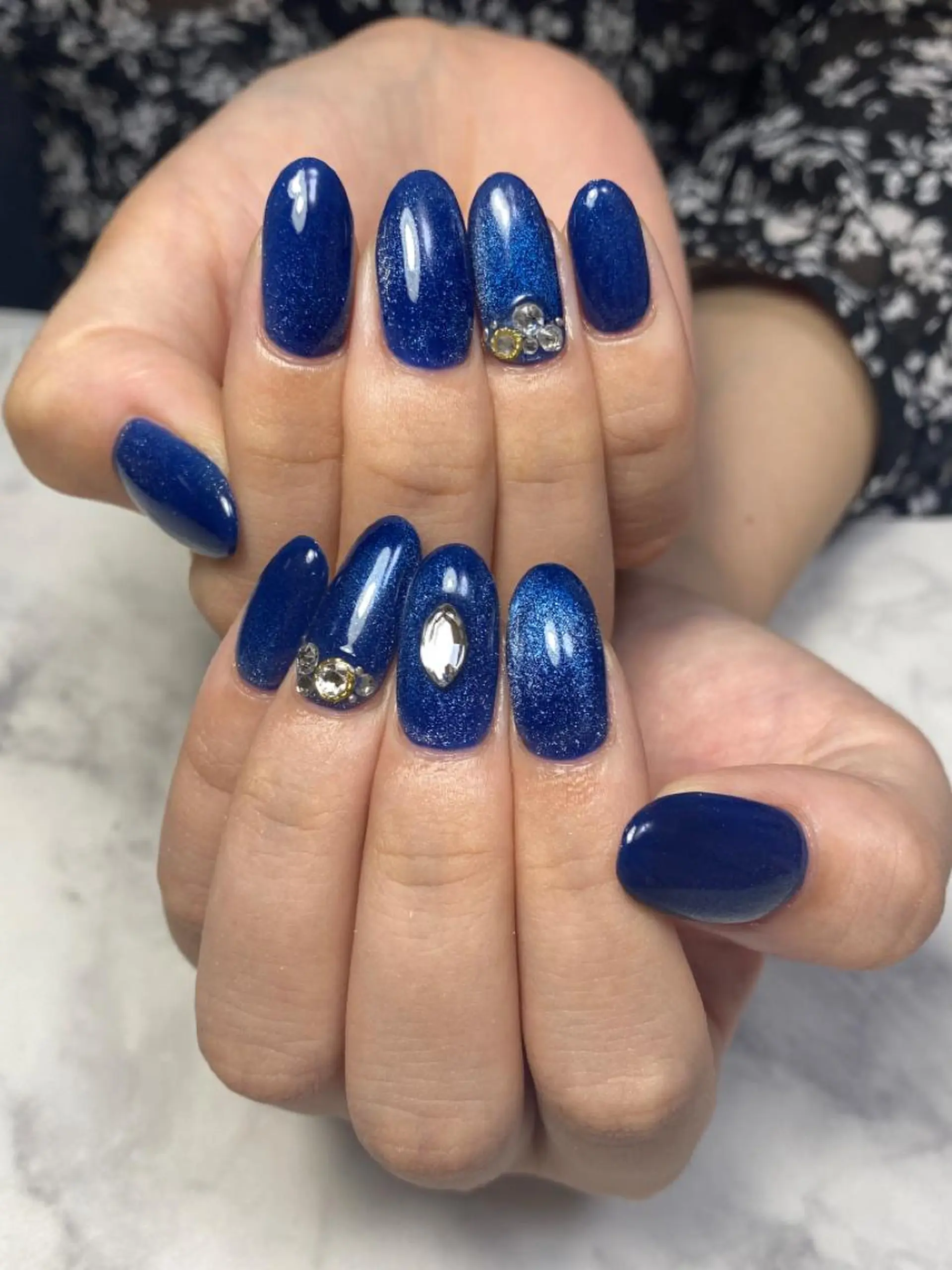 ネイル ストーンネイル ハンドネイル mellow mのネイルデザイン