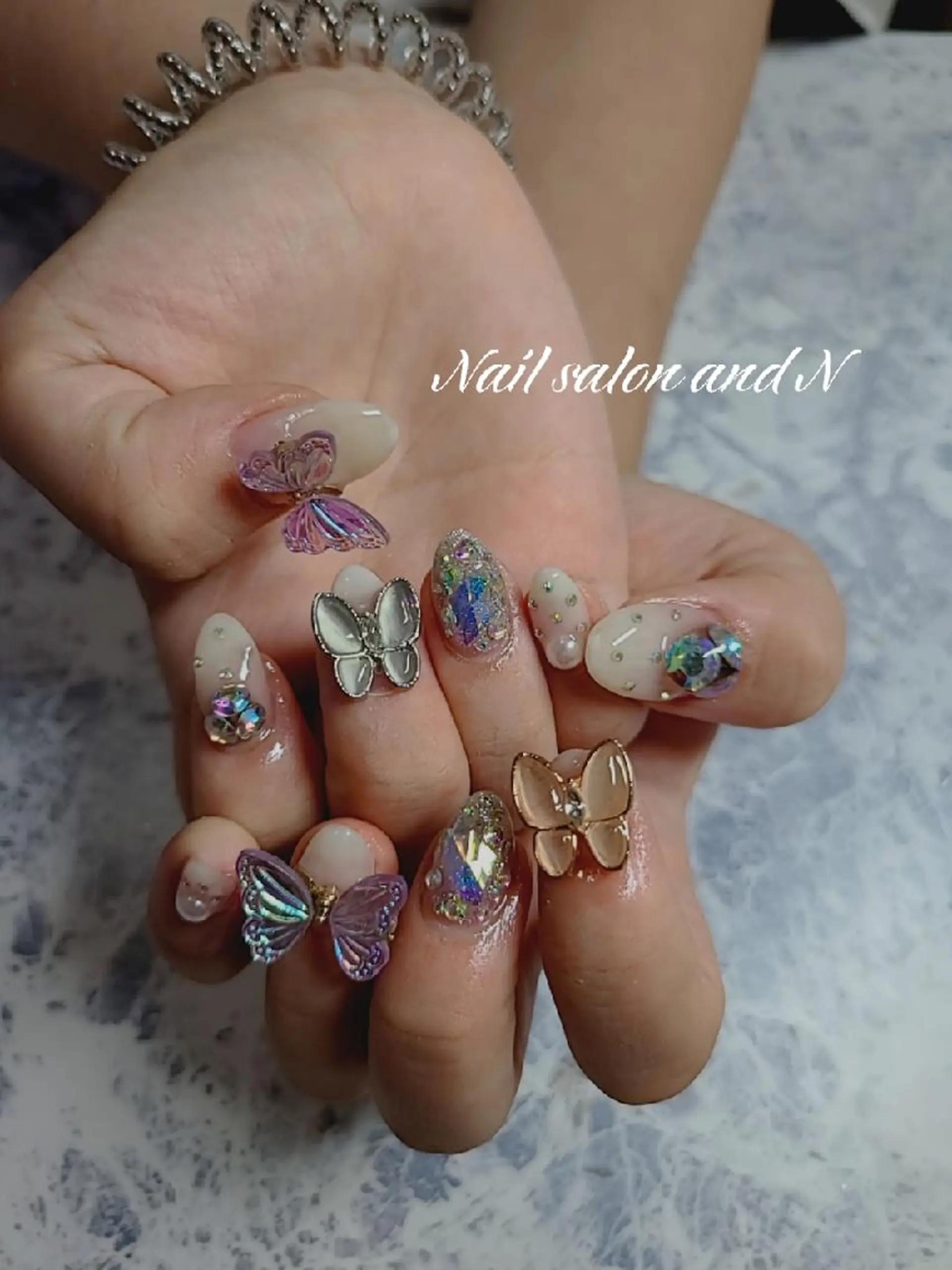 ネイル and Nのネイルデザイン