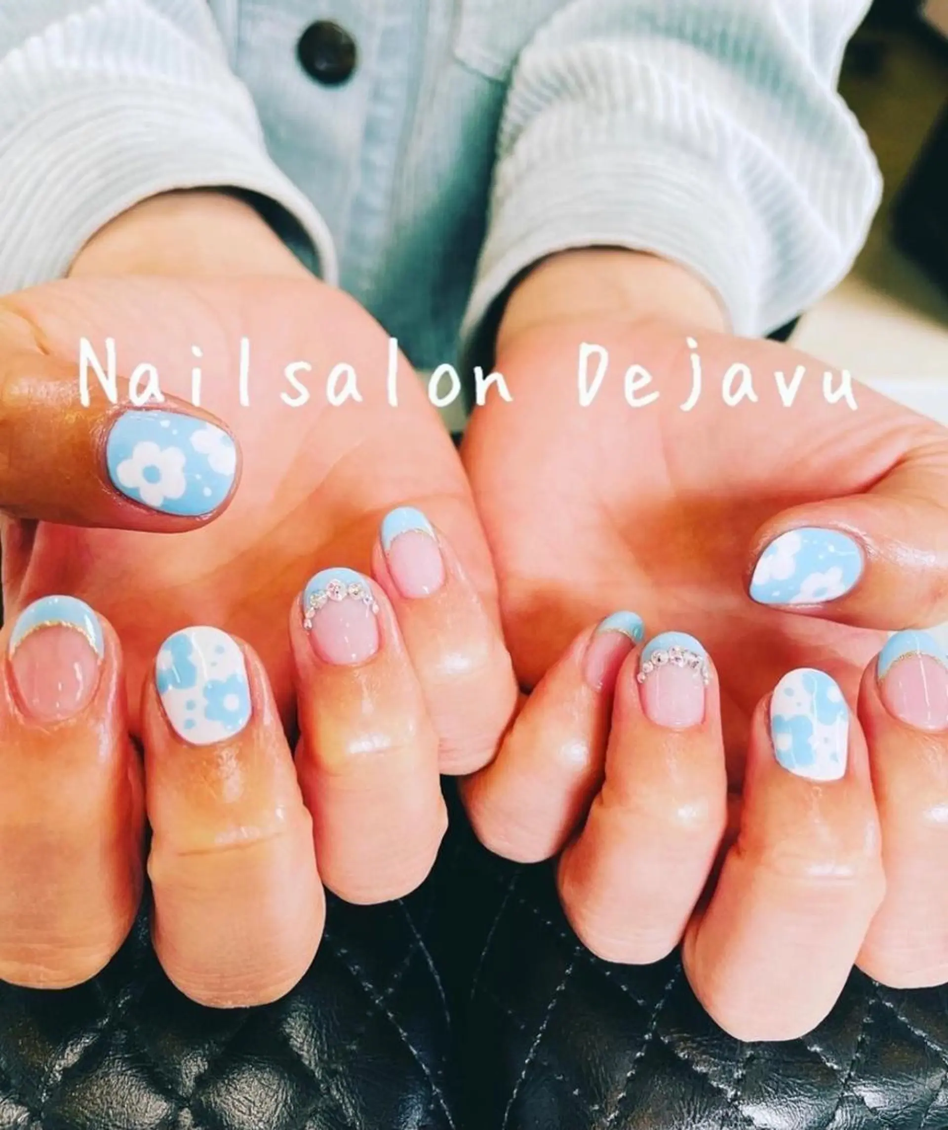 ネイル アートネイル ブルー フラワーネイル フレンチネイル ジェルネイル ハンドネイル Nailsalon Dejavu  Yokosuka所属・Nailsalon Dejavuのネイルデザイン