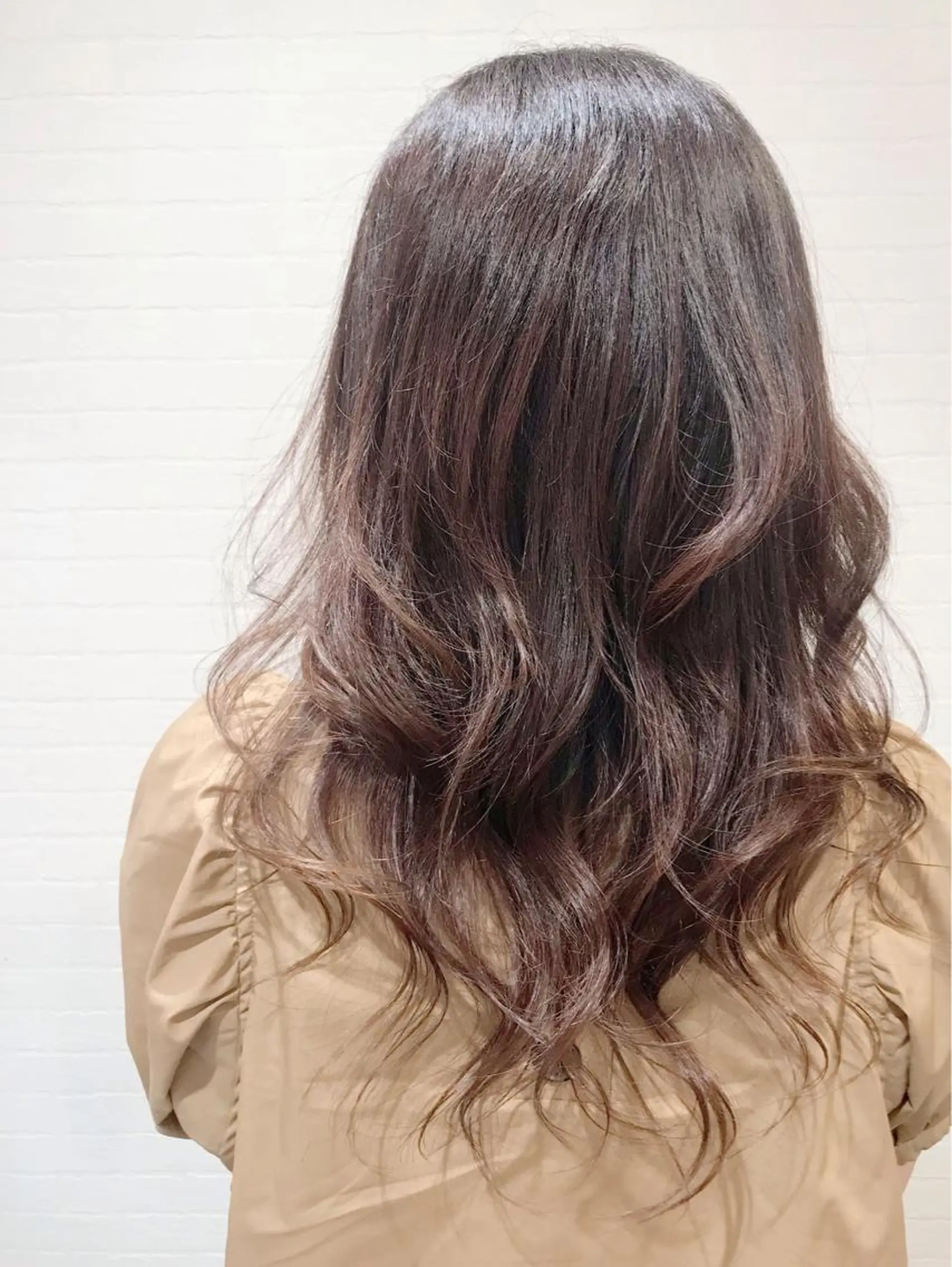 セミロング カラー ブラウンカラー バイオレットカラー GRANLUSSO 〜グランルッソ駅前店所属・木口 嘉美のヘアスタイル