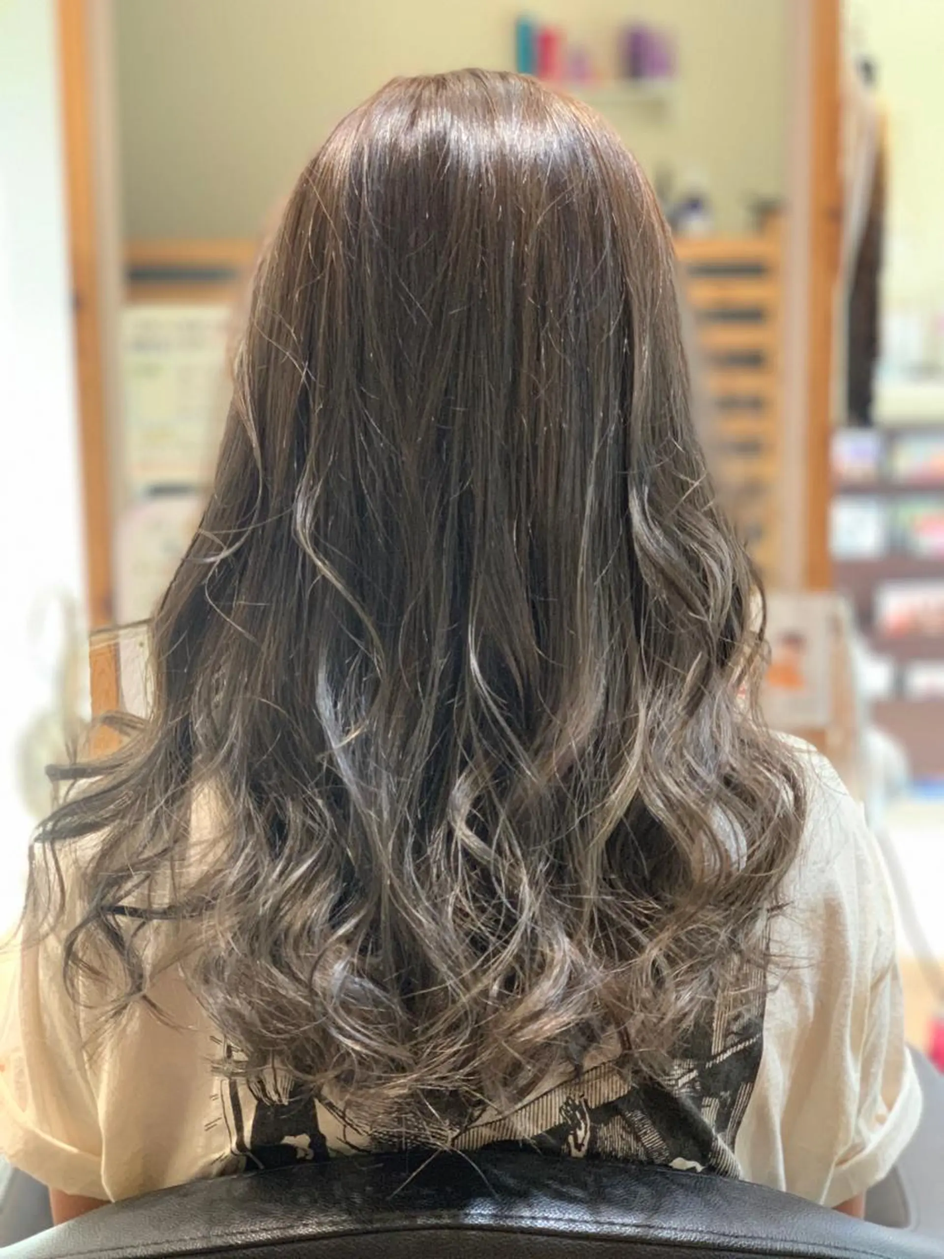 ロング カラー 関口 友行のヘアスタイル