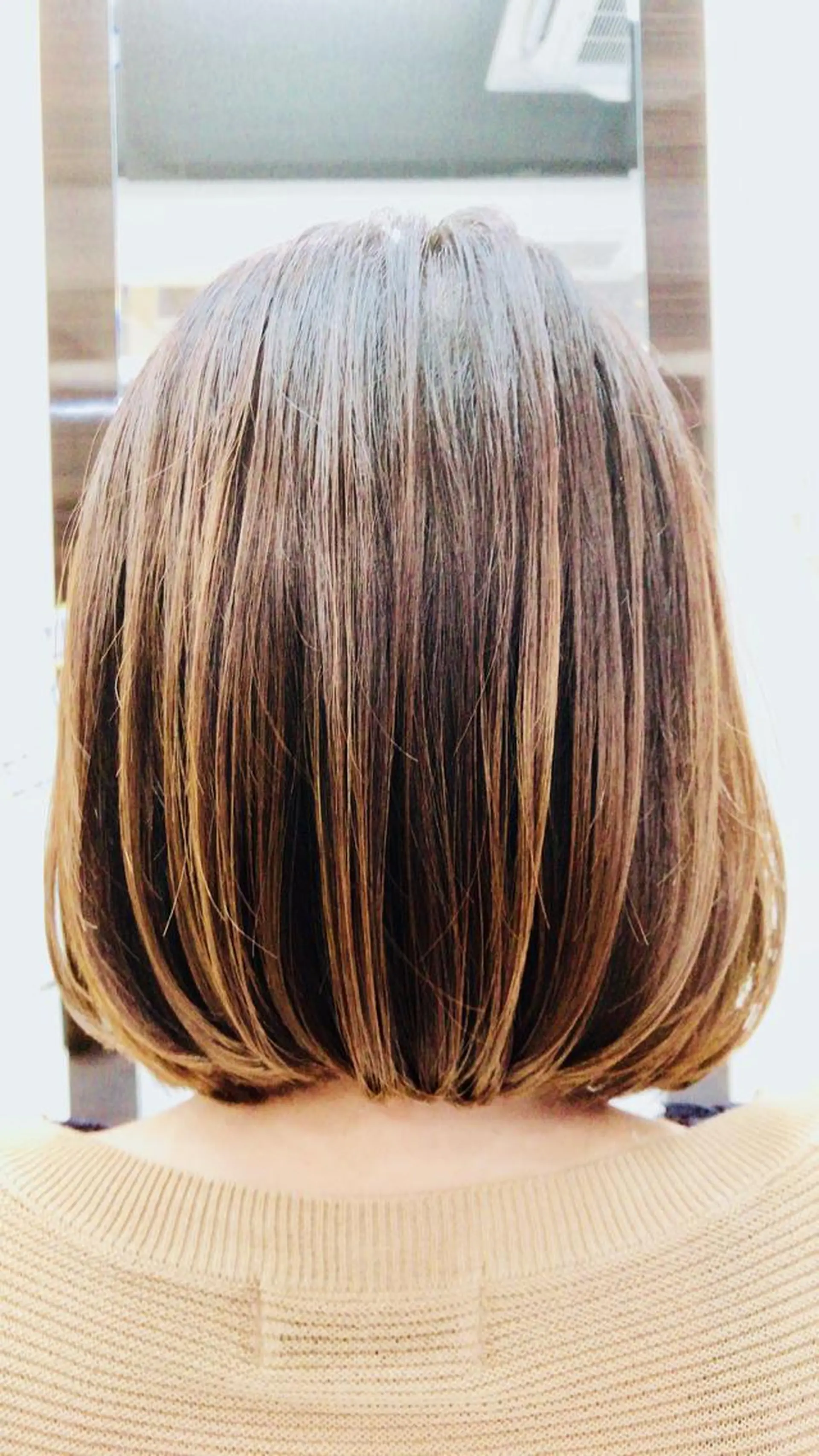 ミディアム ボブ MUSASHI ブリーチカラー◎のヘアスタイル