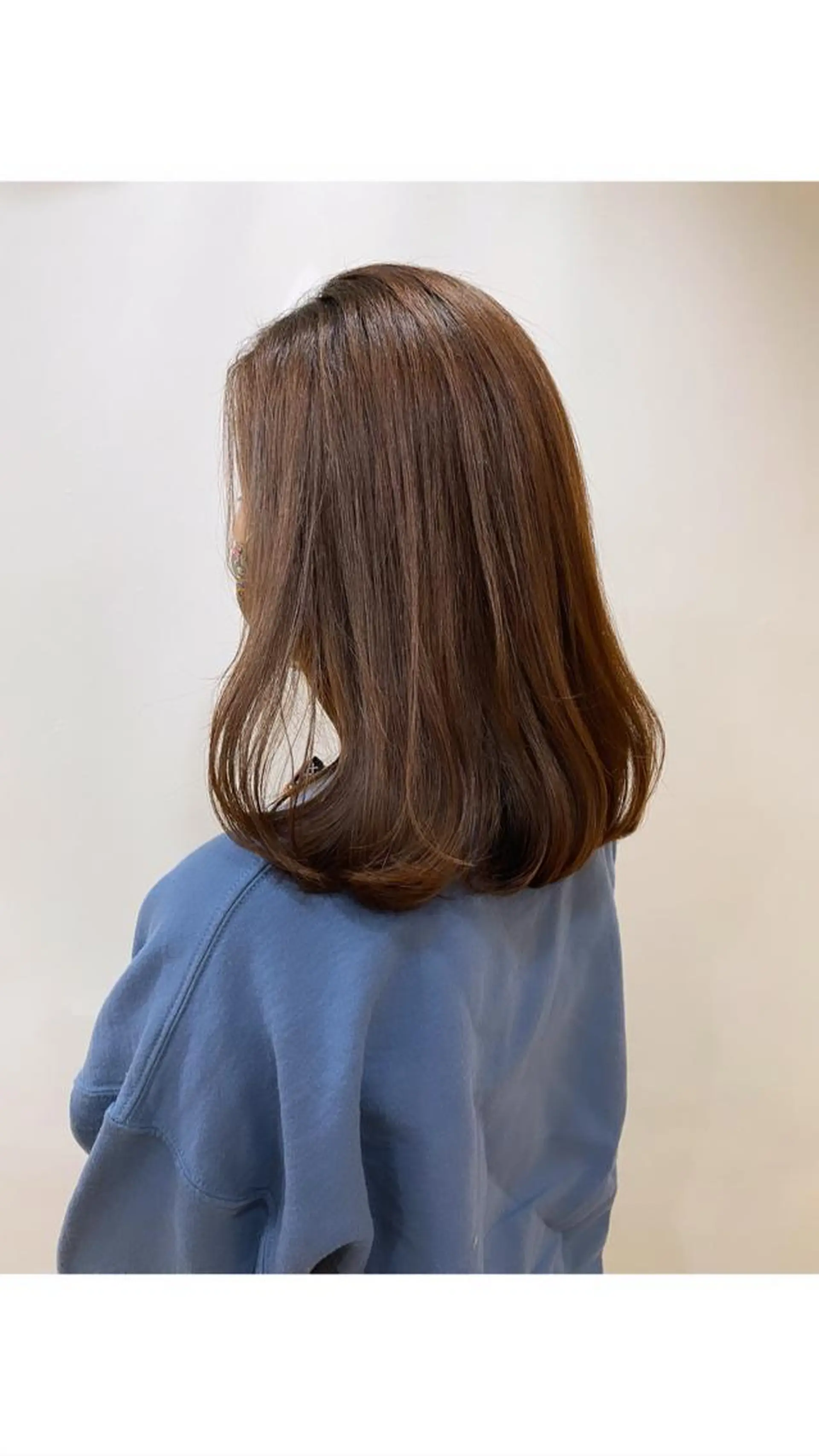 ミディアム カラー あずまぐち めぐみのヘアスタイル