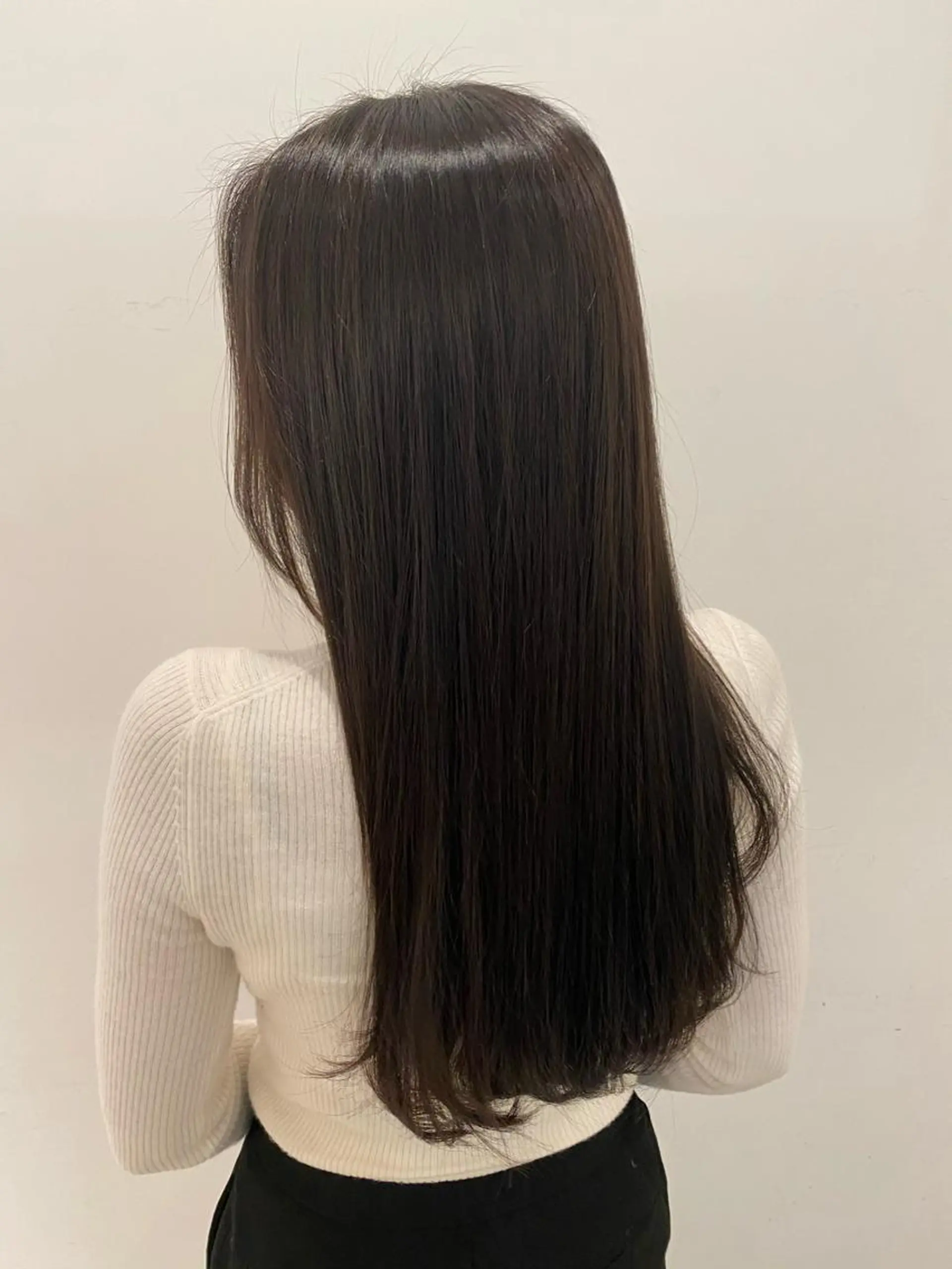 カラー アディクシーカラー グレージュ オリーブカラー 🌿レイヤー/ブリー チ/🌿JINのヘアスタイル