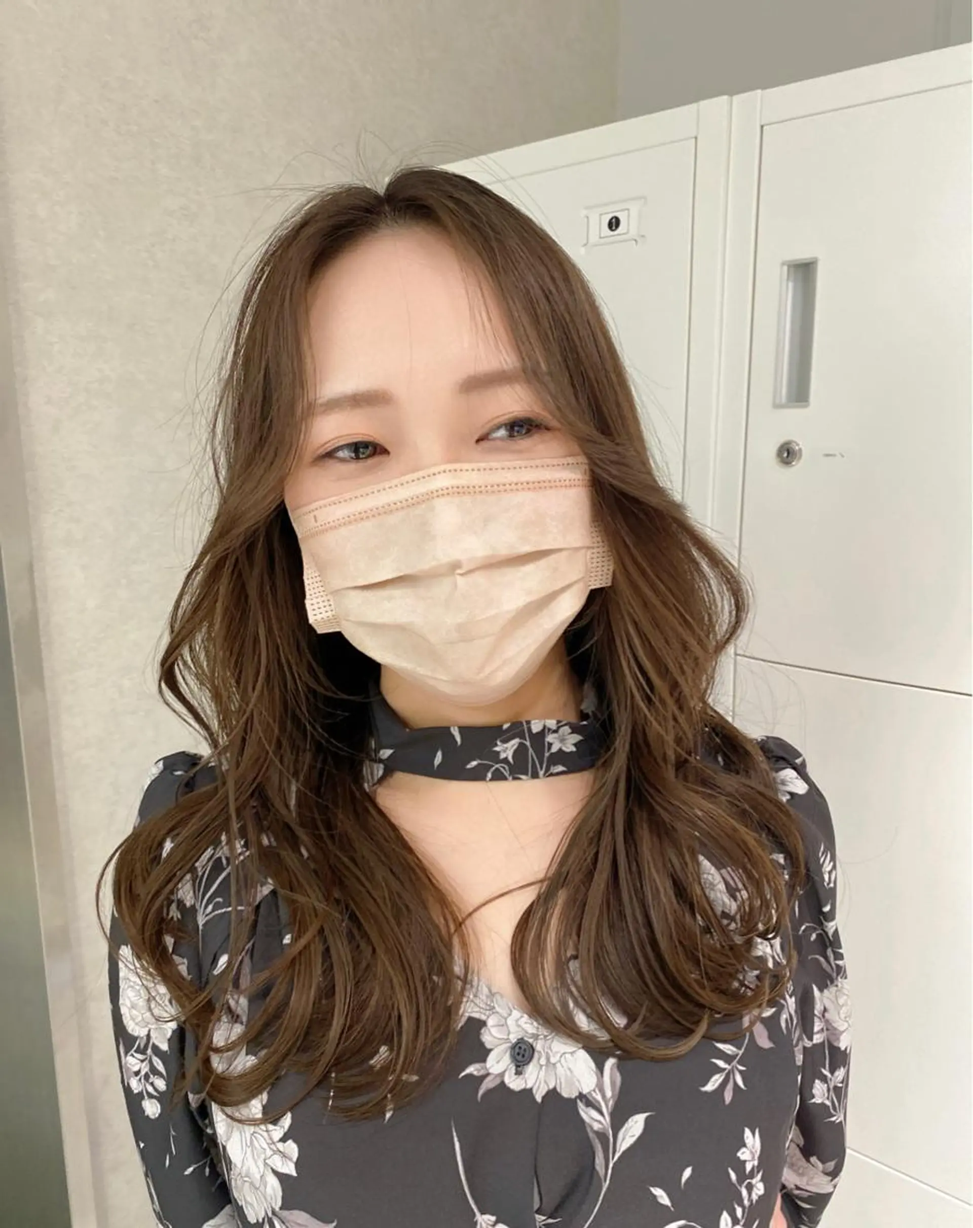 セミロング カラー 加藤 利基のヘアスタイル