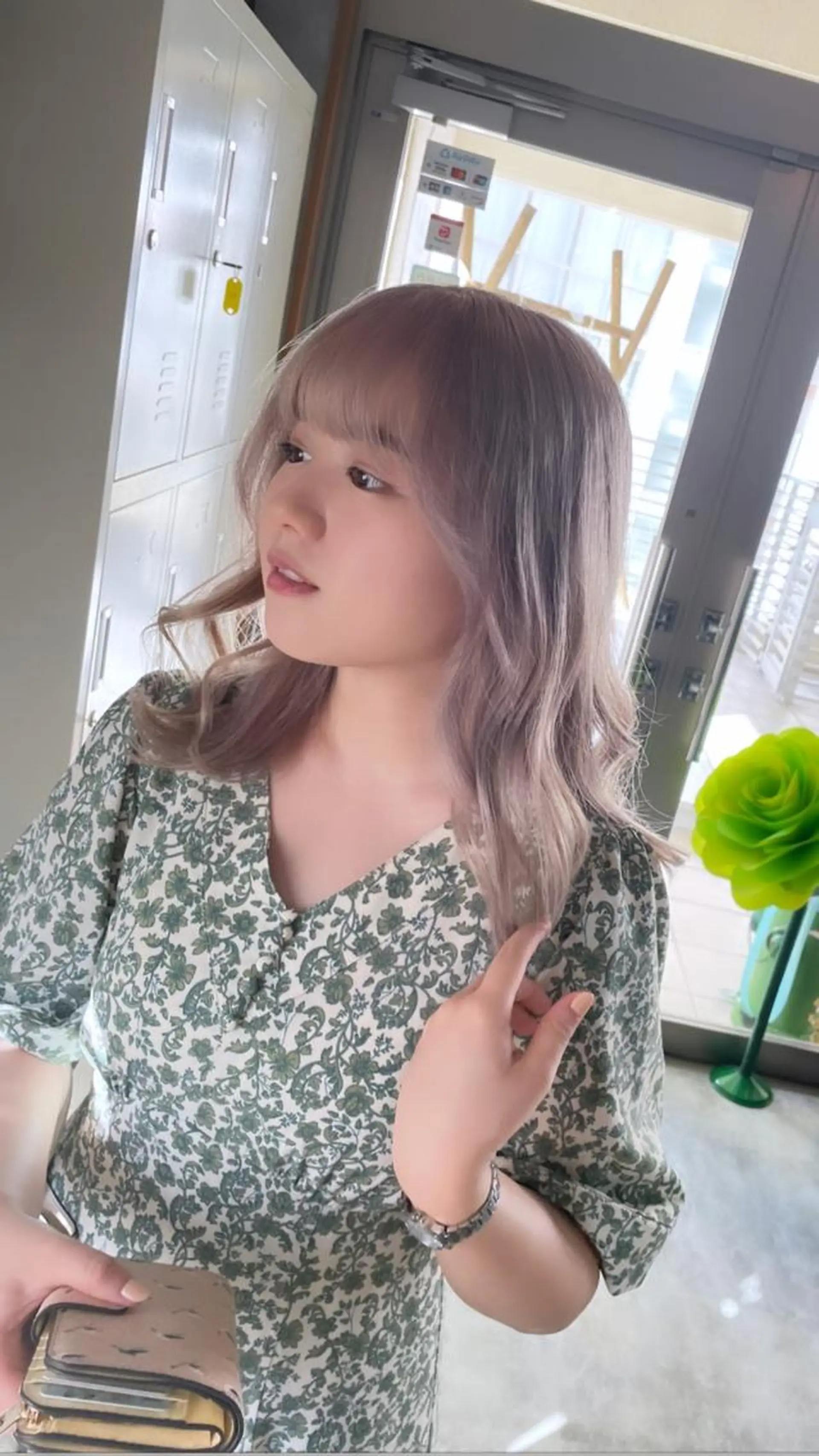 セミロング アッシュ 韓国風カラー ボブ ハイライト 韓国風ヘア andKおもろまち店 艶ダブルカラー✨のヘアスタイル