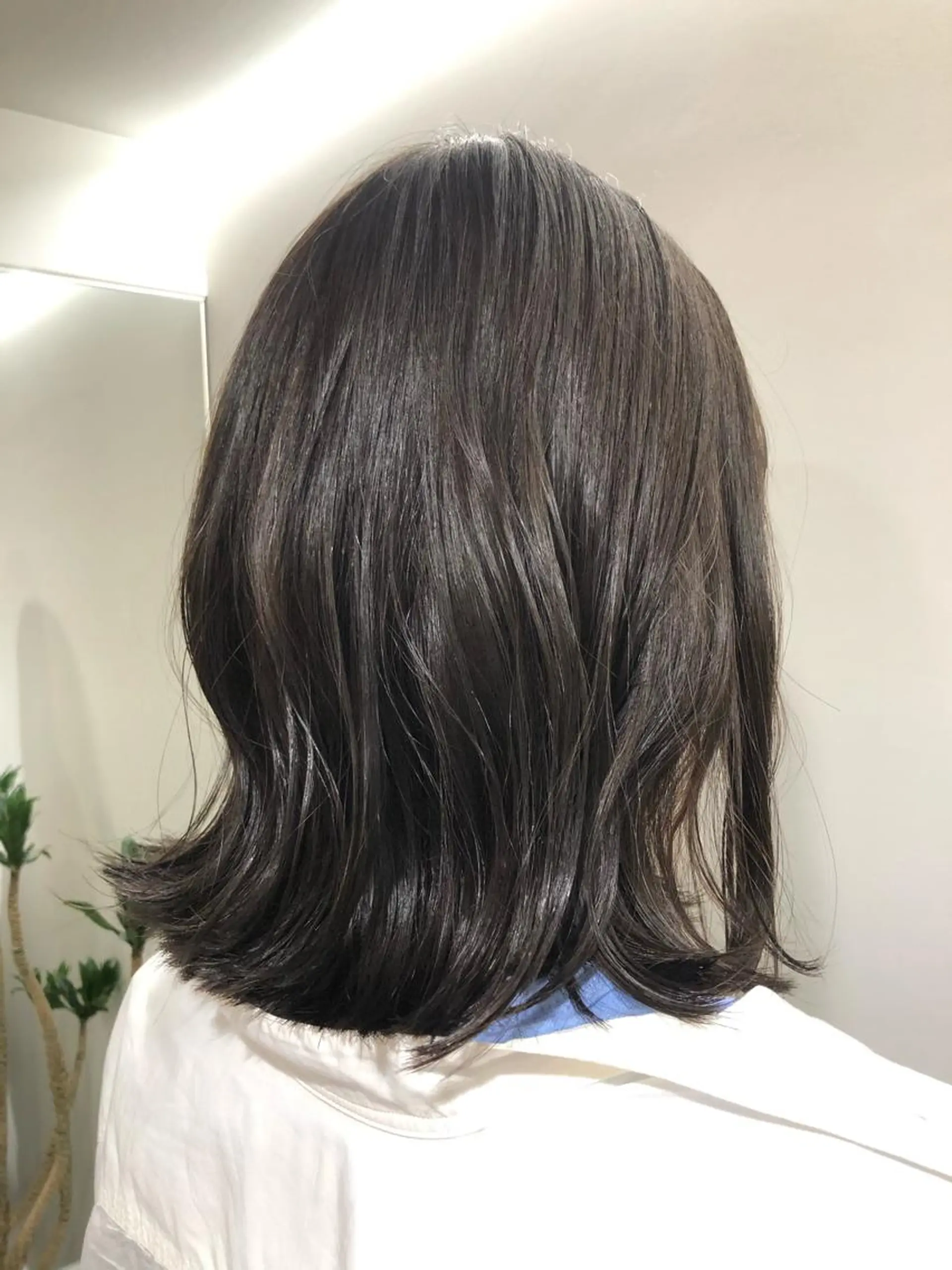 ミディアム カラー 白土 さくらのヘアスタイル