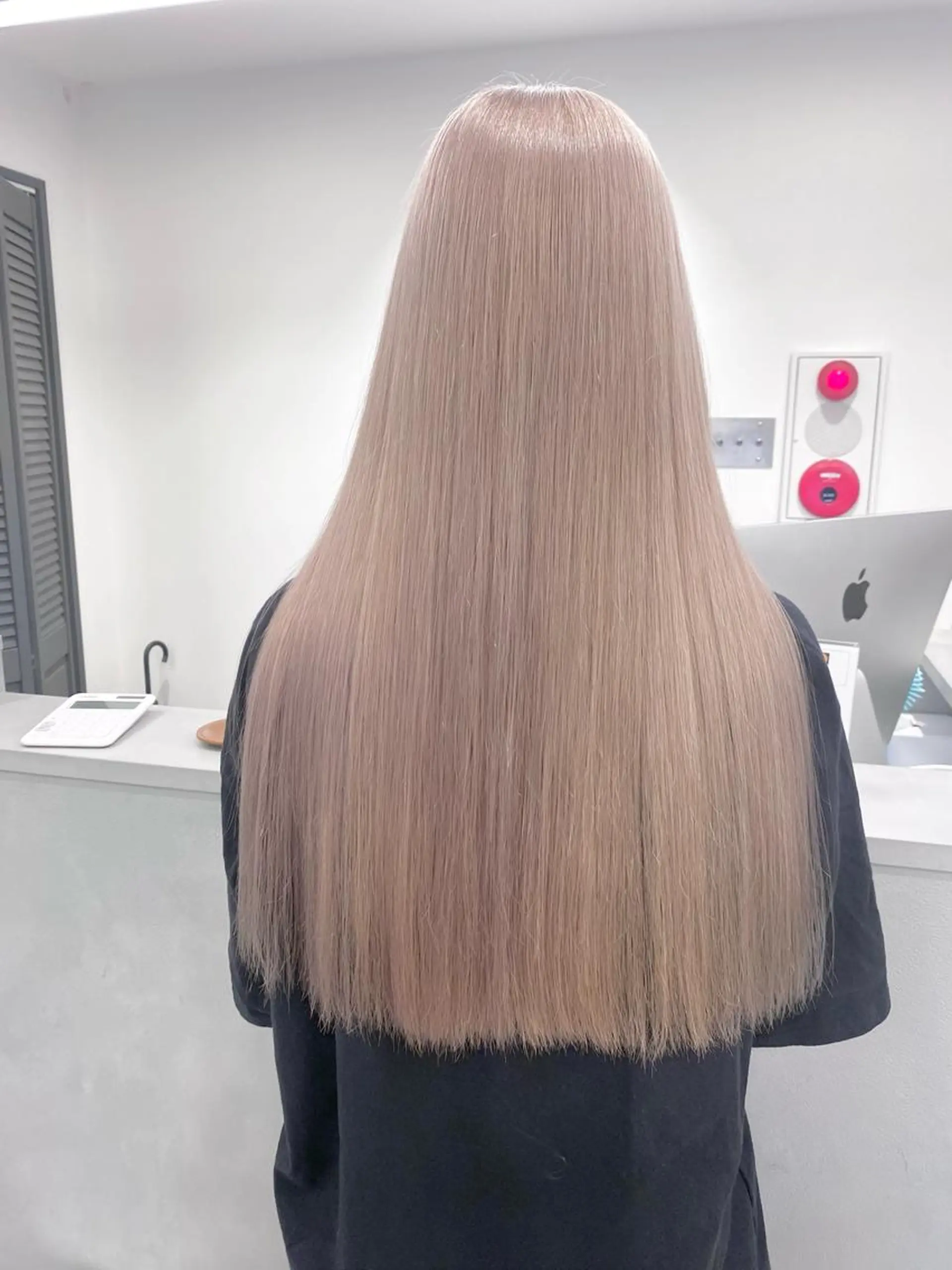 ロング カラー ヘアカラー トリートメント ハイトーン特化サロン 🍑momo🍑のヘアスタイル