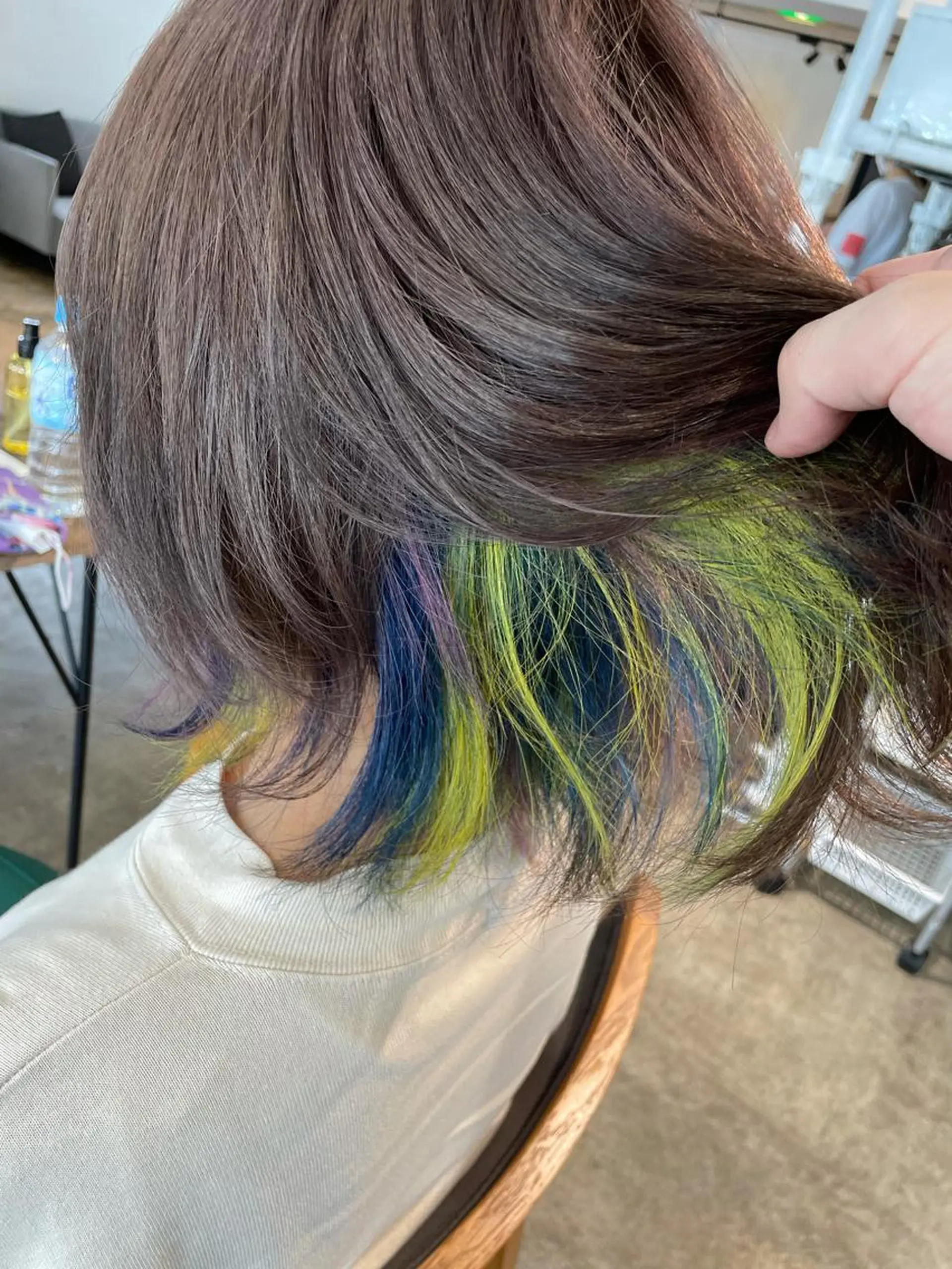 ミディアム カラー デザインカラー ハイトーン/レイヤー /ケアブリーチ石川治のヘアスタイル