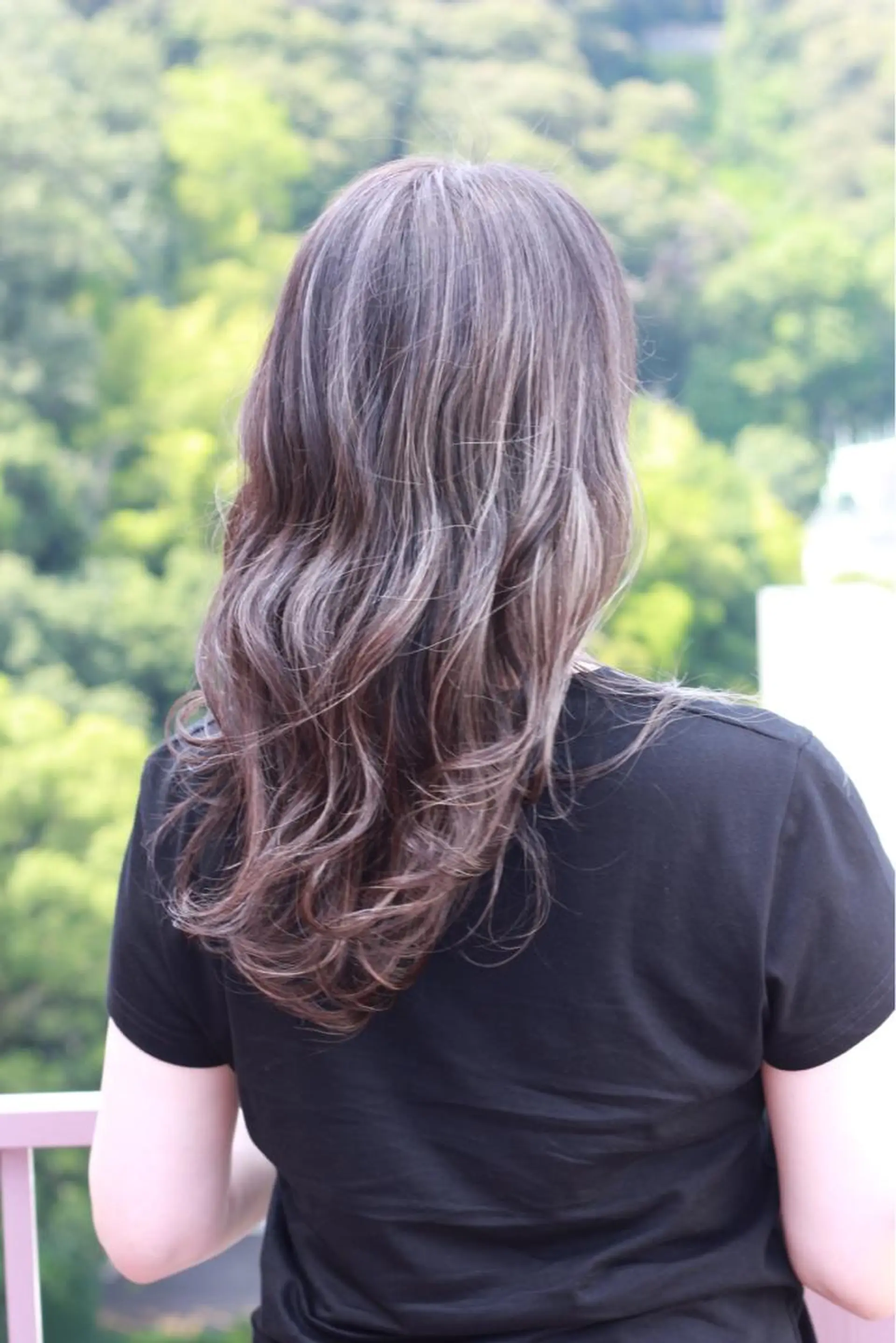 ロング カラー グレージュ ハイライトカラー ハイライト ヘアカラー Viage （ビアージュ）のヘアスタイル