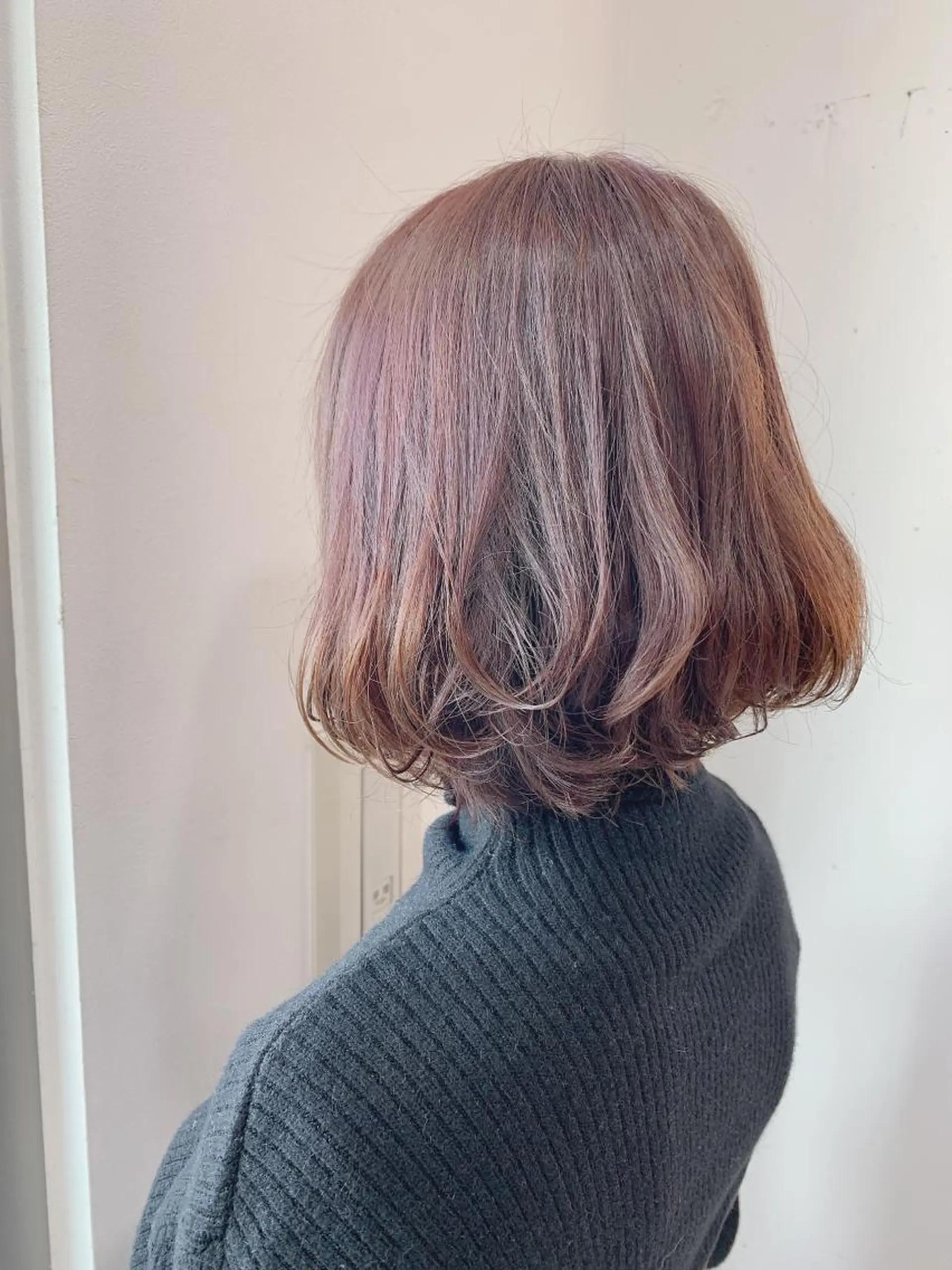 ショート カラー 白髪ぼかしハイライト 柳川拓哉のヘアスタイル