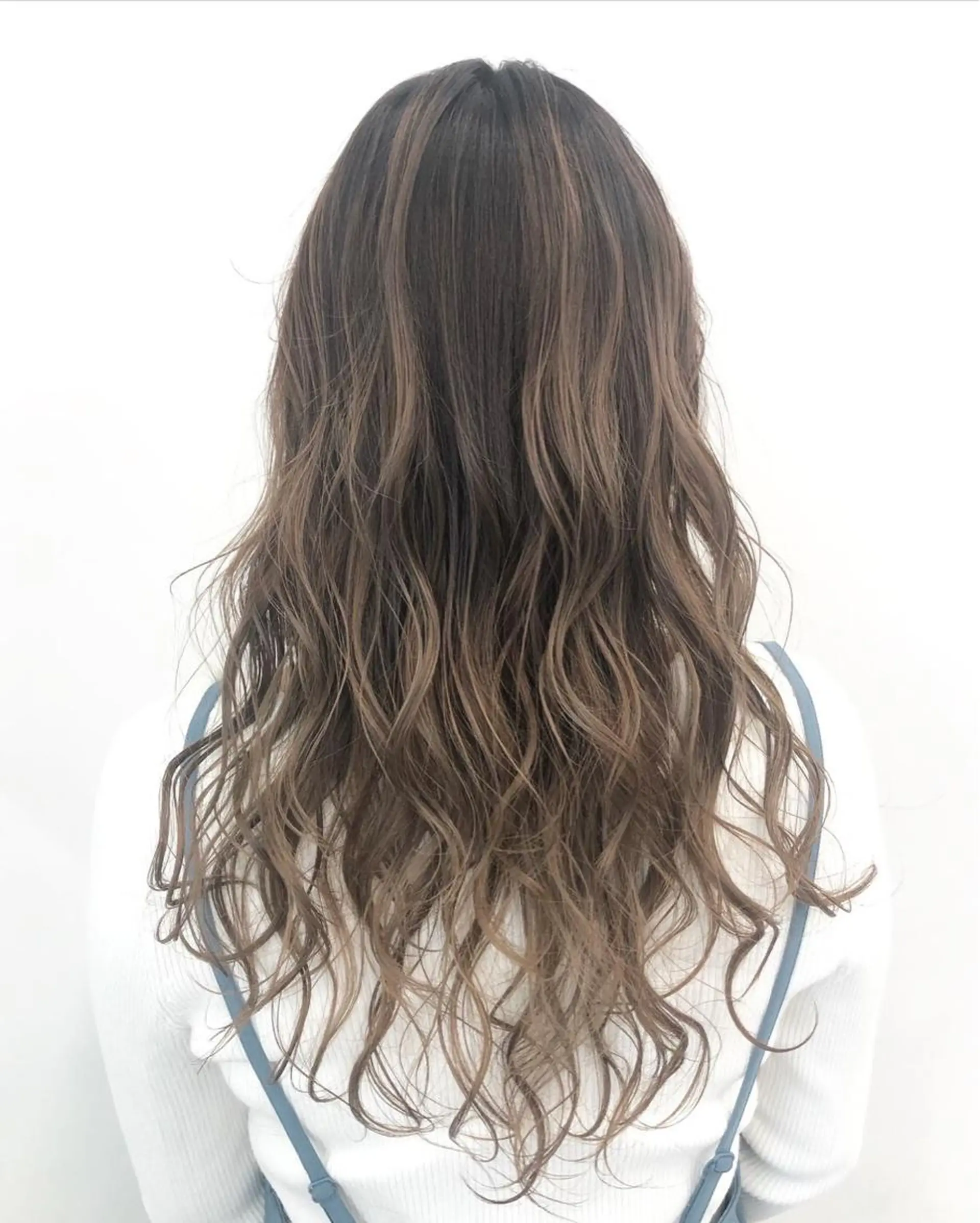 セミロング カラー ヘアアレンジ 【公式】amble luxe池袋東口🩷のヘアスタイル