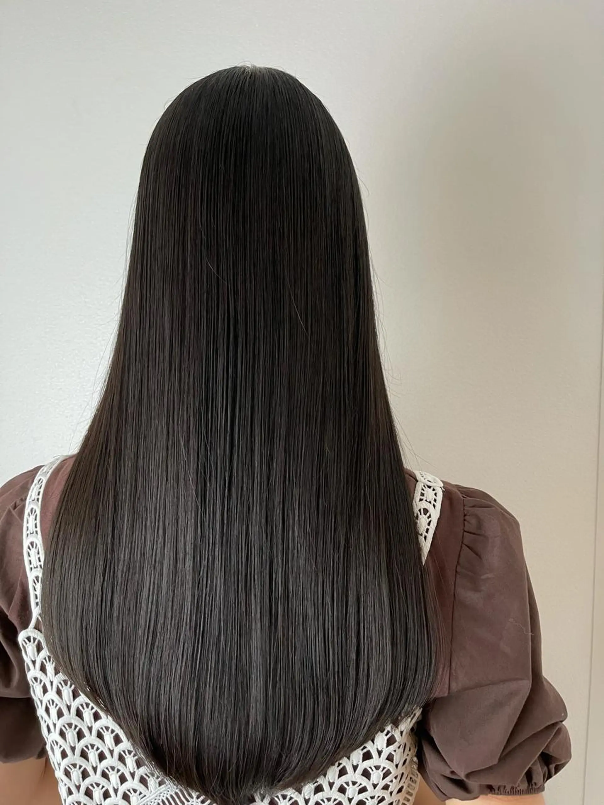 ロング KNOWHOW京都所属・トレンド/顔まわり/ レイヤー/グレージュのヘアスタイル