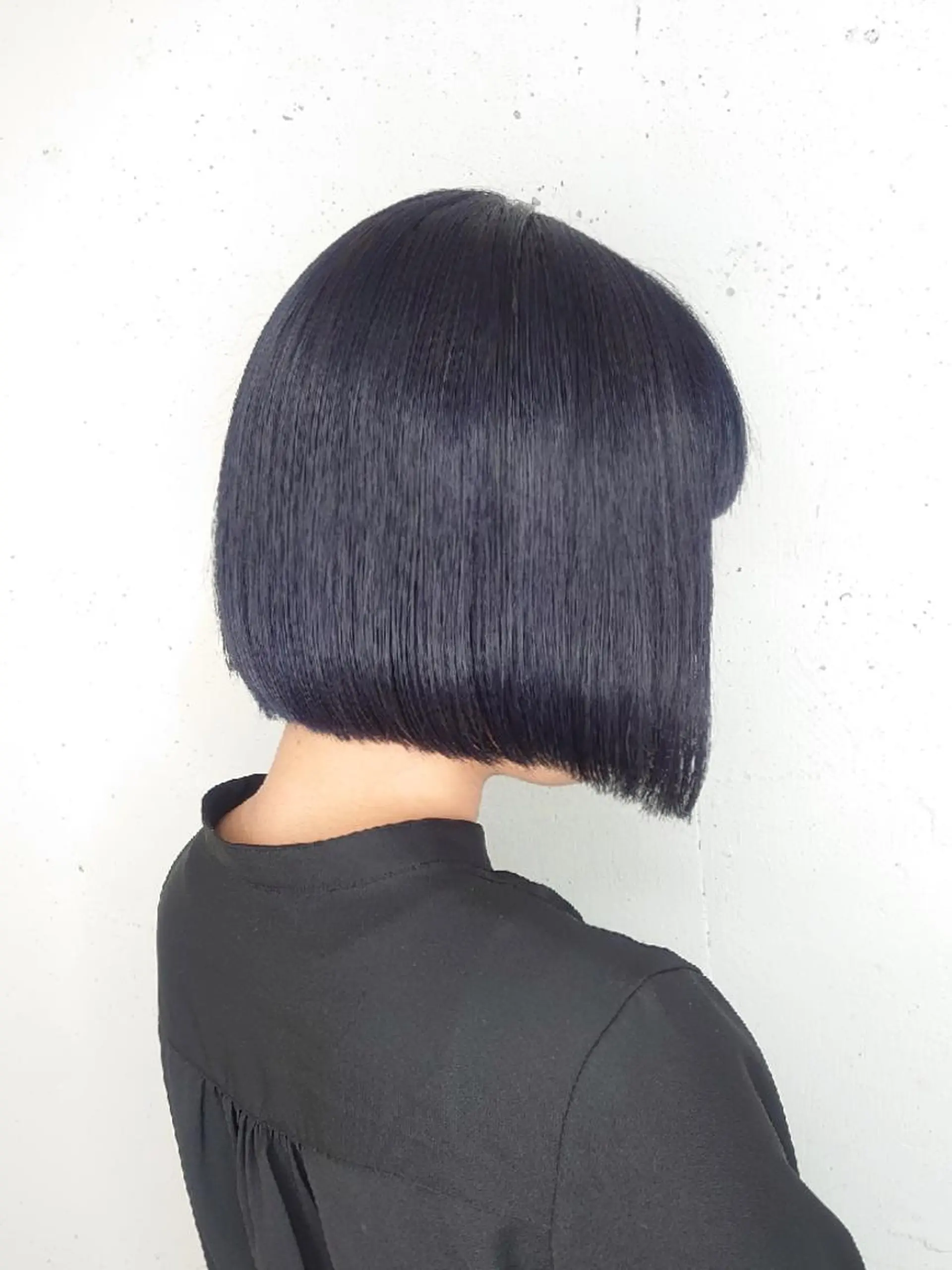 ショート カラー 黒髪 ブルーカラー ブルーブラック E Komo hair所属・Wow❕E Komo hair 永井一輝のヘアスタイル