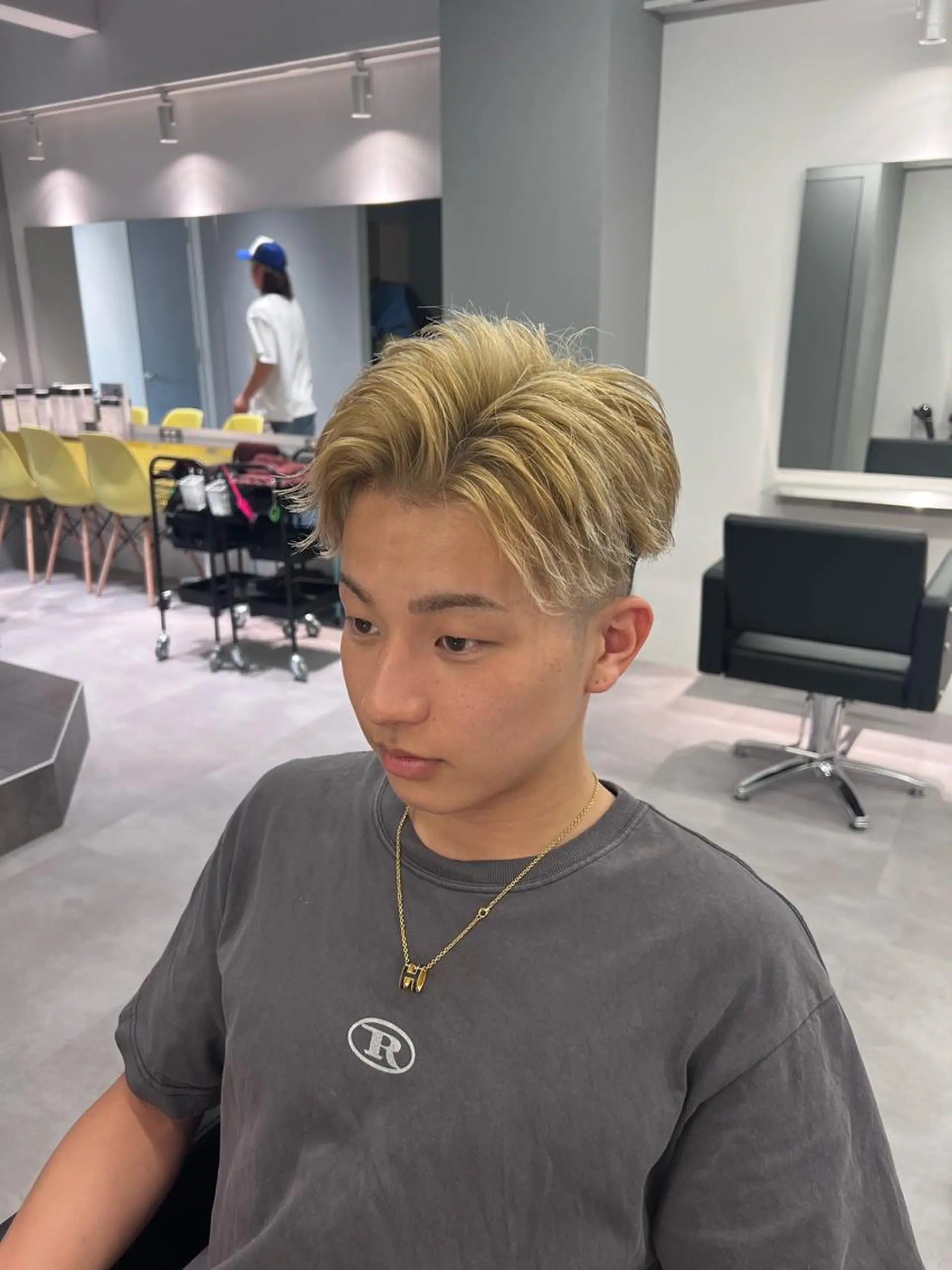 ショート メンズ R/🤎 パーマ&ブリーチ🔥のヘアスタイル