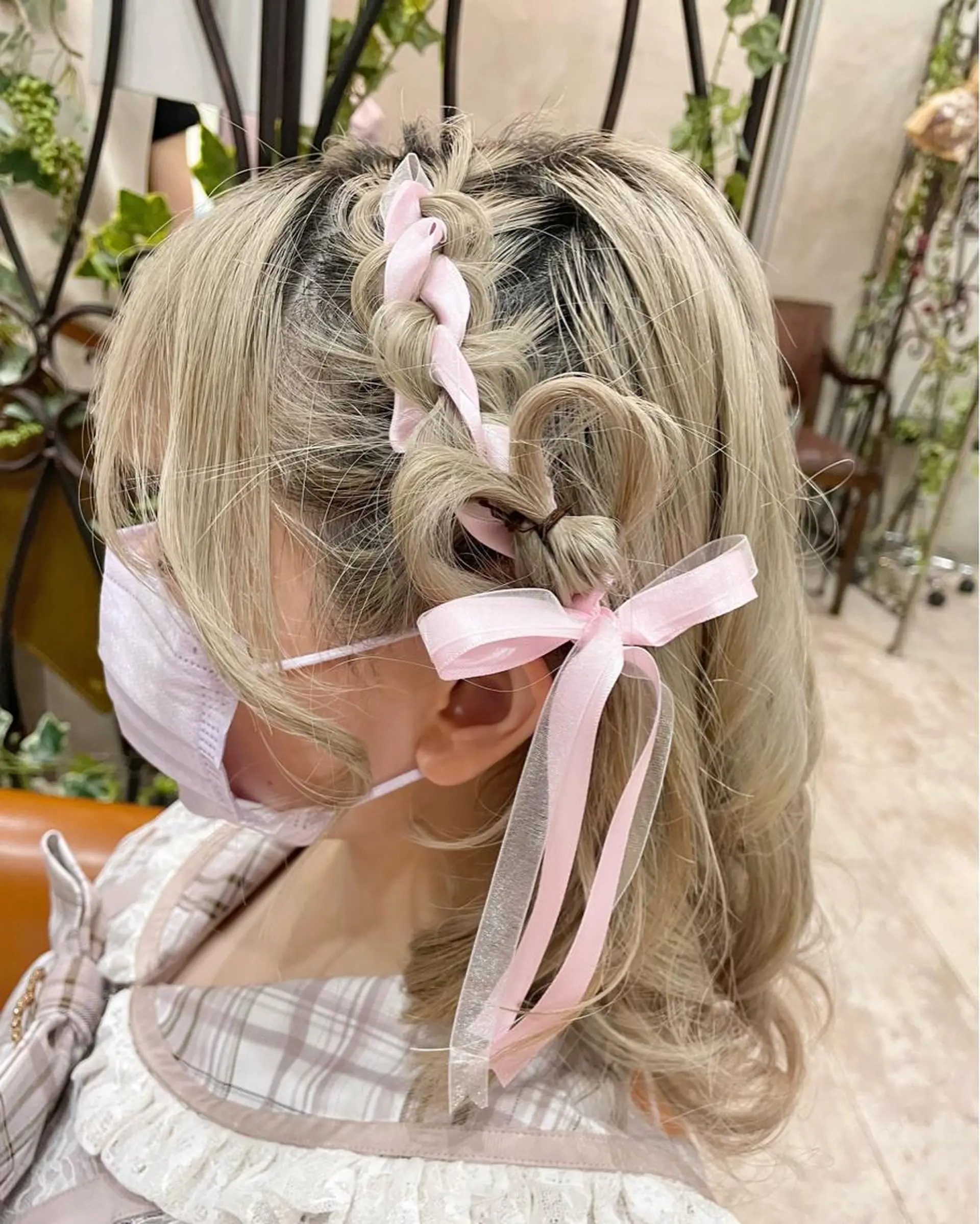 ミディアム ヘアアレンジ ヘアセット 【ピンク/韓国ヘア/ ヘアセット】亜海のヘアスタイル