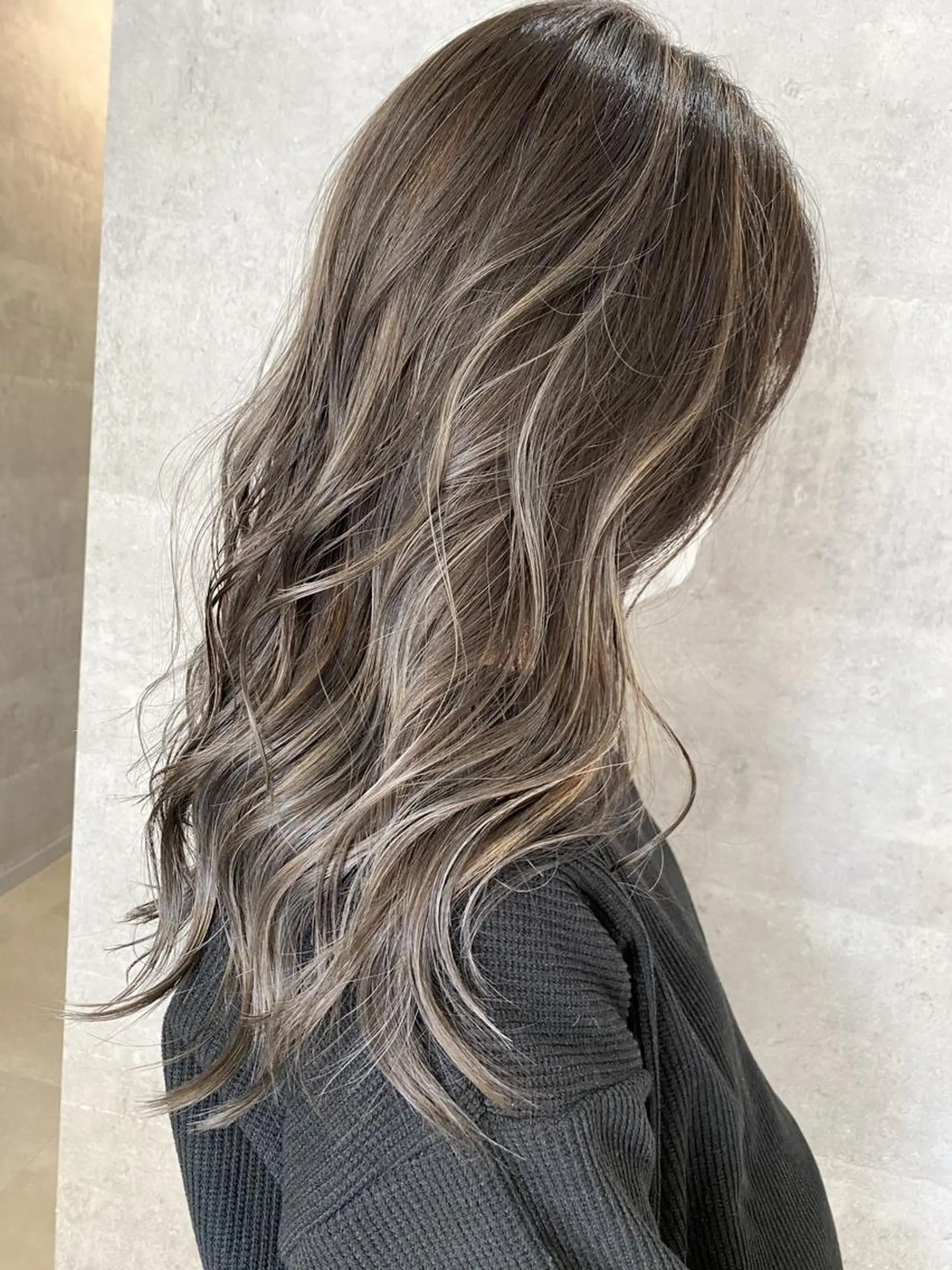 セミロング カラー ヘアアレンジ ネイル マツエク・マツパ ヘアカラー トリートメント 井上 一平のヘアスタイル