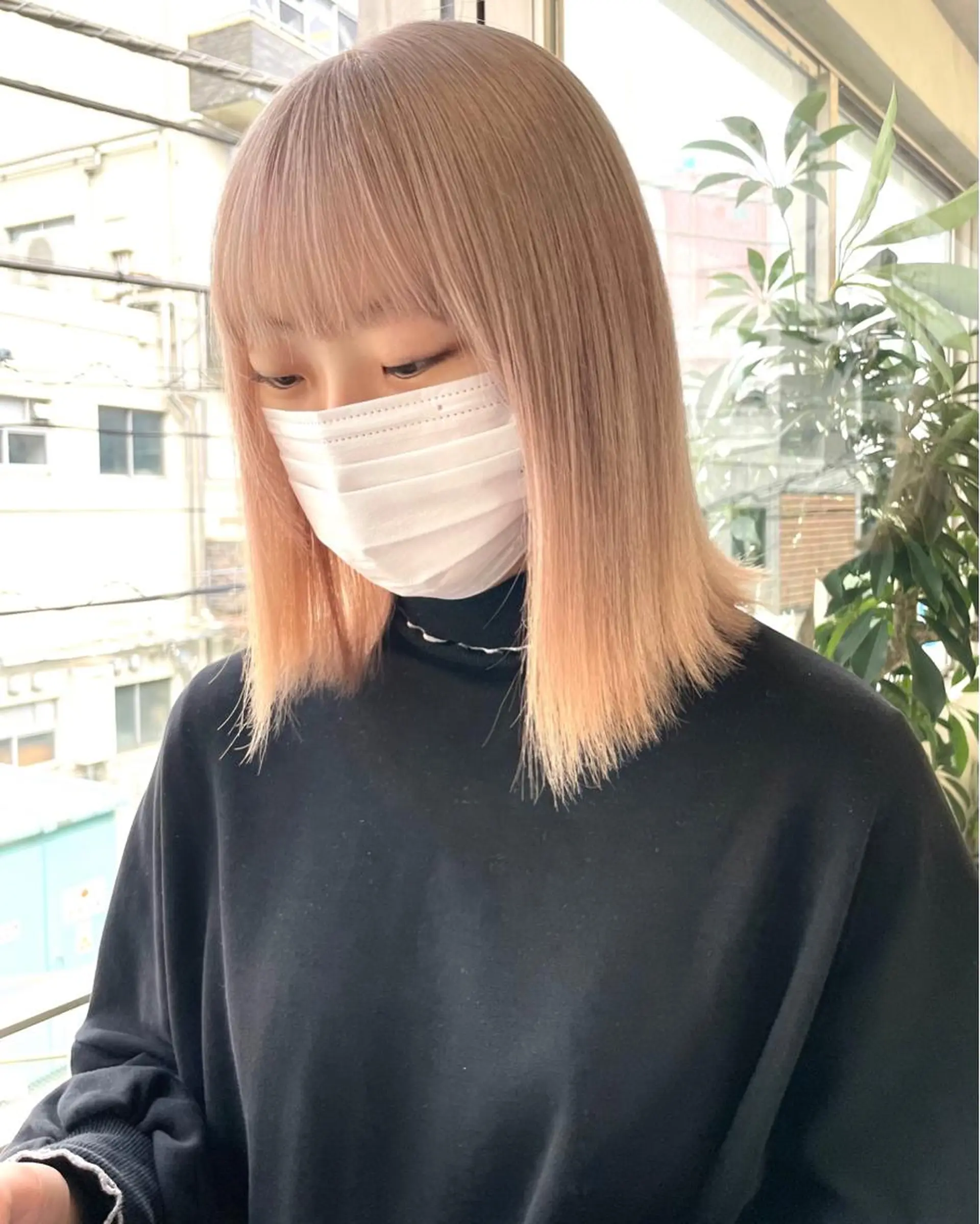 カラー 若月 あやかのヘアスタイル