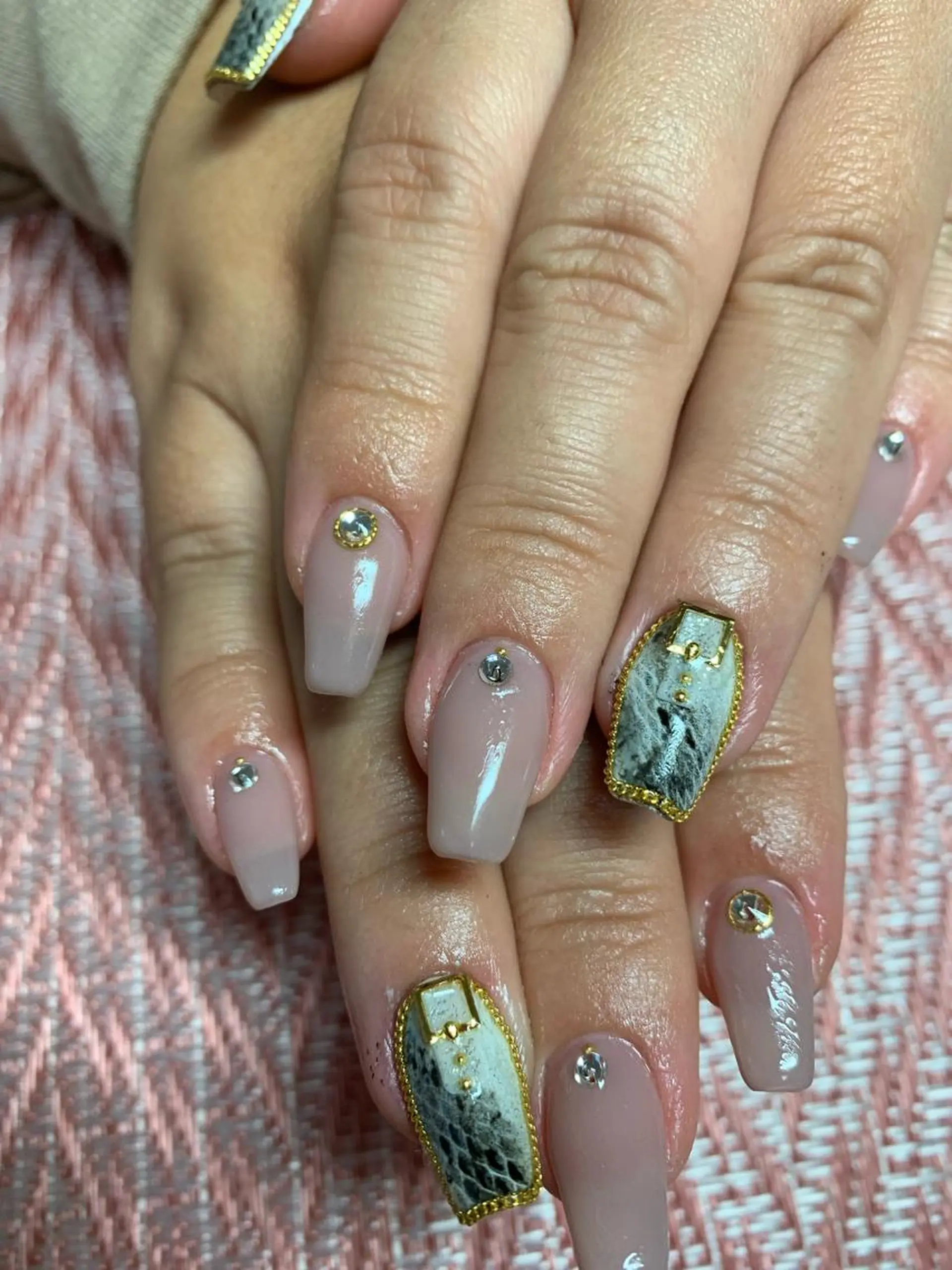 ネイル rukianail 新里のネイルデザイン