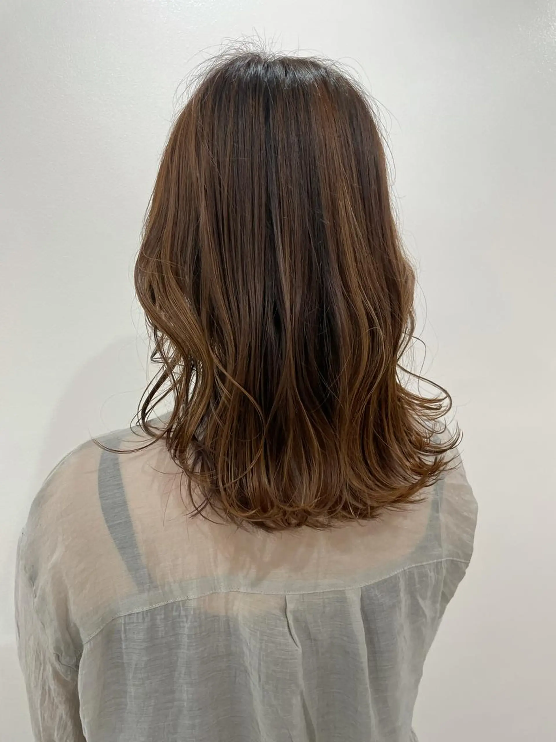 ミディアム akane .のヘアスタイル