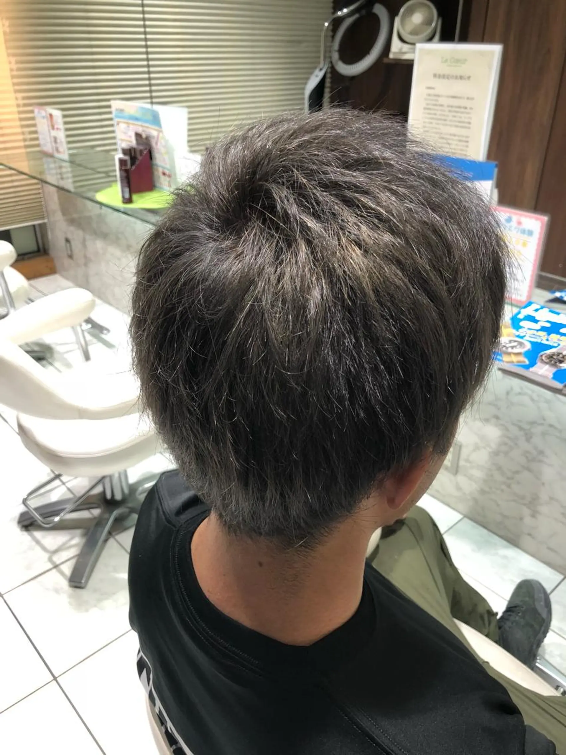 ショート カラー クーポン お試し価格有り！のヘアスタイル