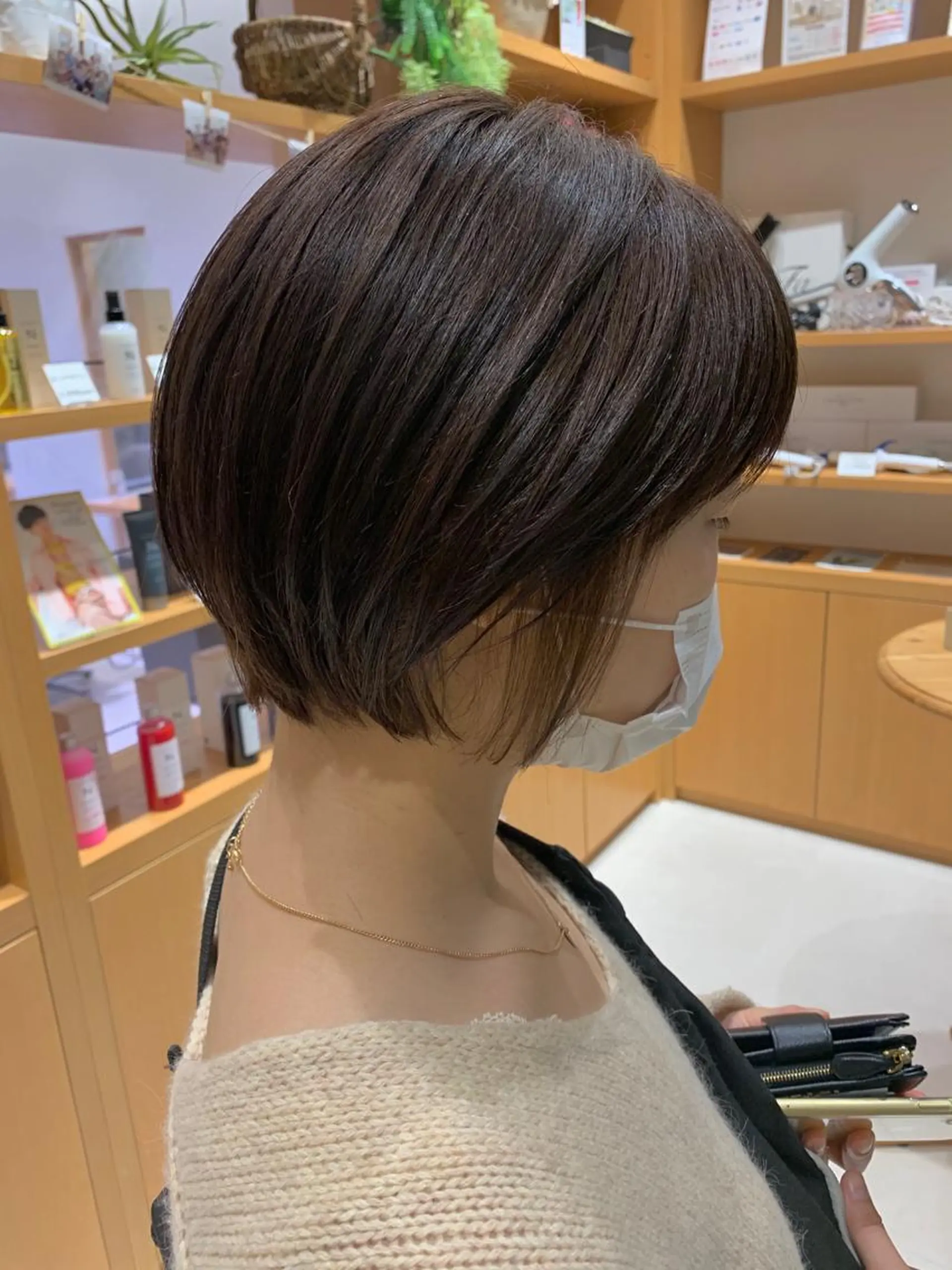 ショート 下川 由貴のヘアスタイル