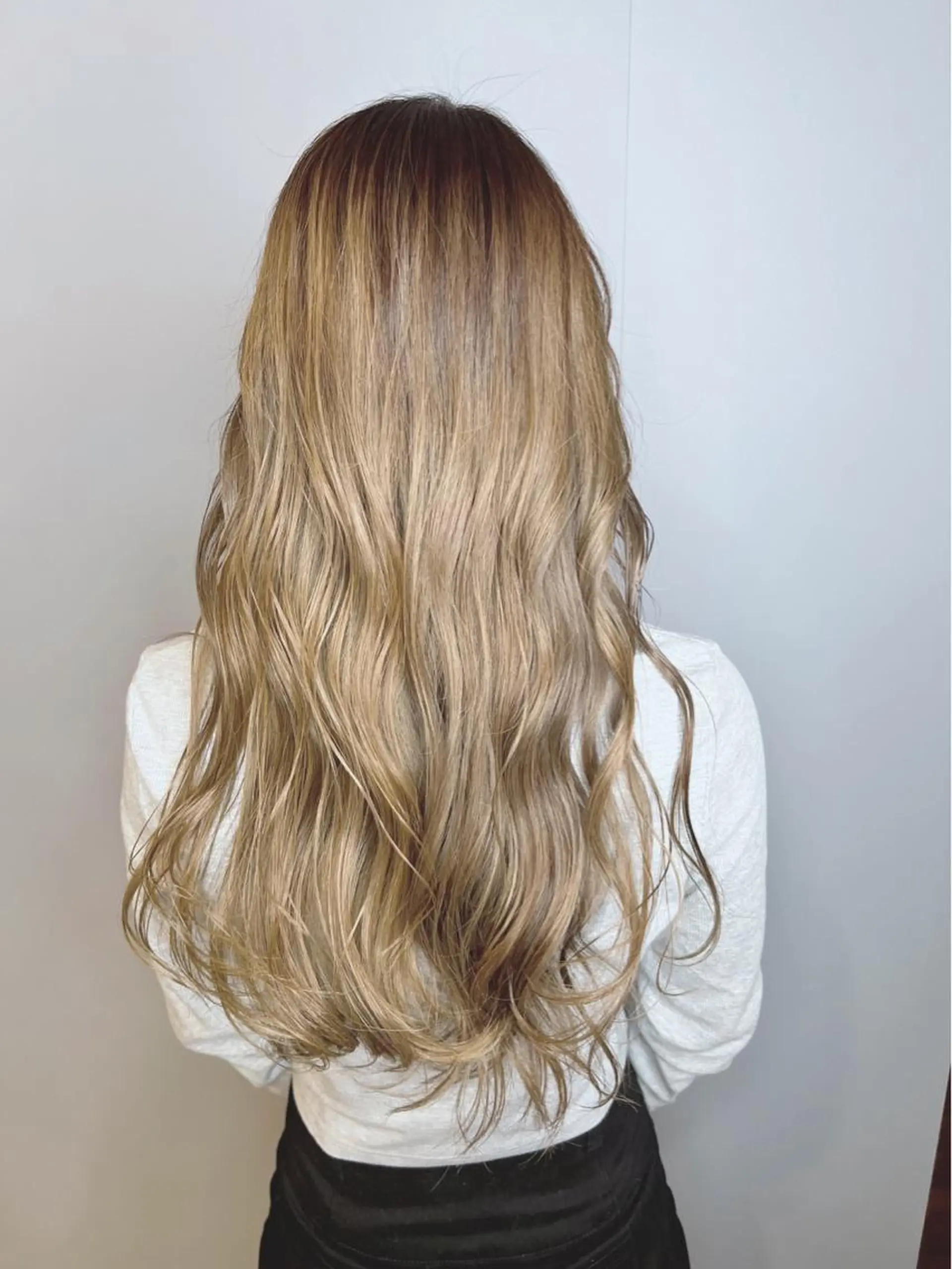 ロング カラー 宮原 佳苗のヘアスタイル