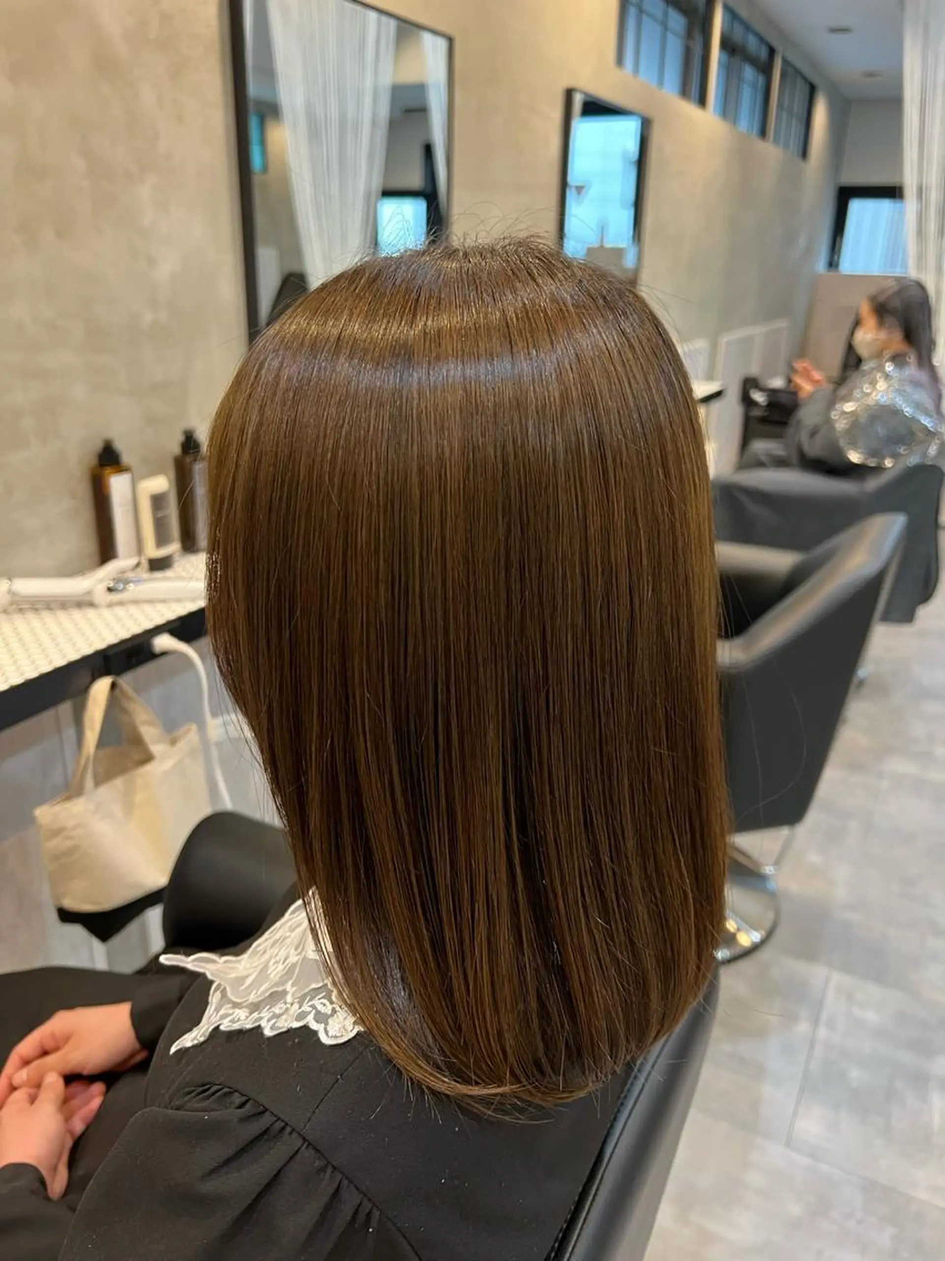 ミディアム カラー ベージュカラー オリーブベージュ オリーブカラー ヘアカラー トリートメント 工藤 梨花のヘアスタイル