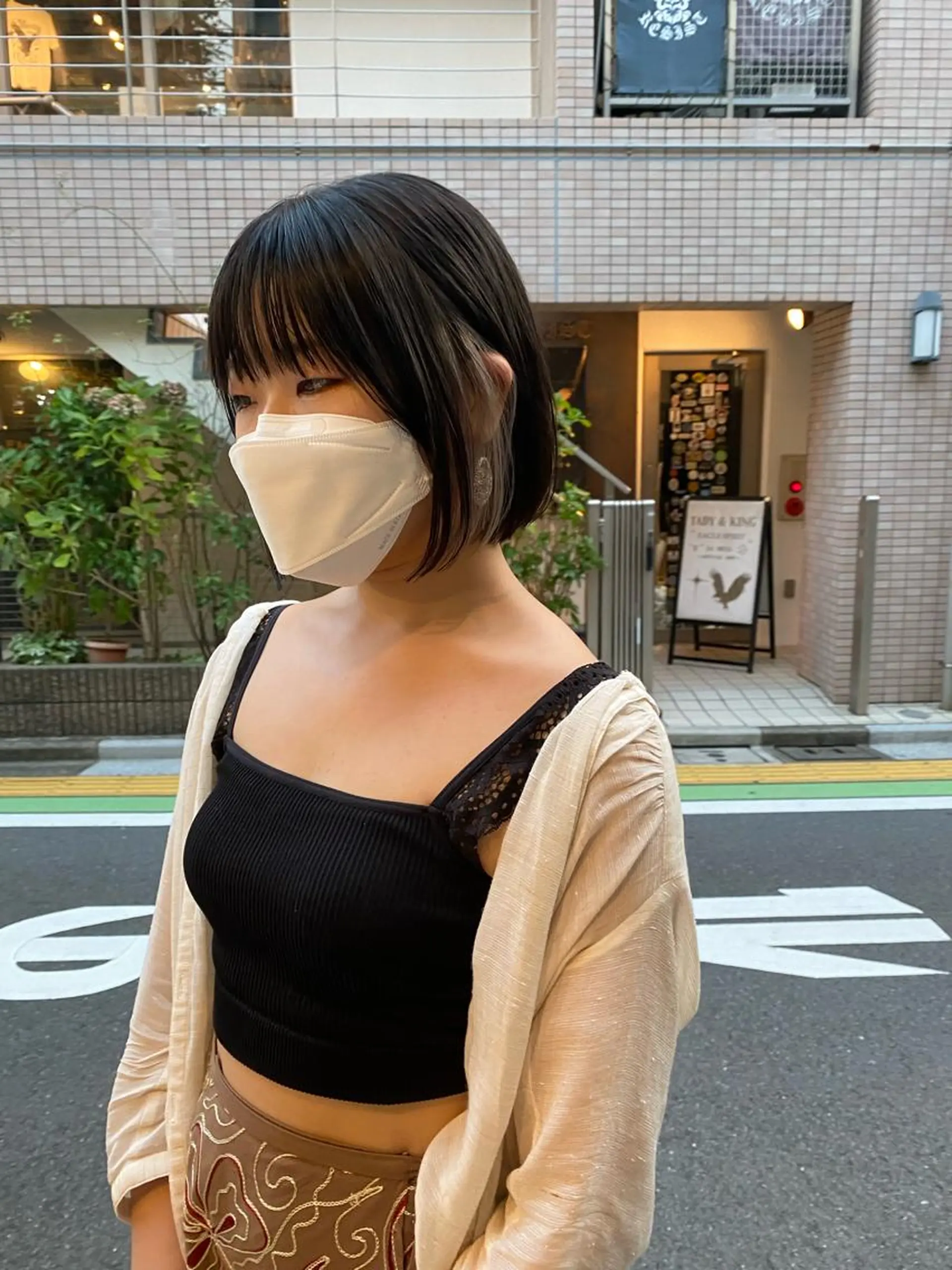 ショート カラー ワンレンボブ シルバー ホワイトシルバー ボブ カット ヘアカラー hemm,hemm.所属・ショート・ボブ MIKUのヘアスタイル