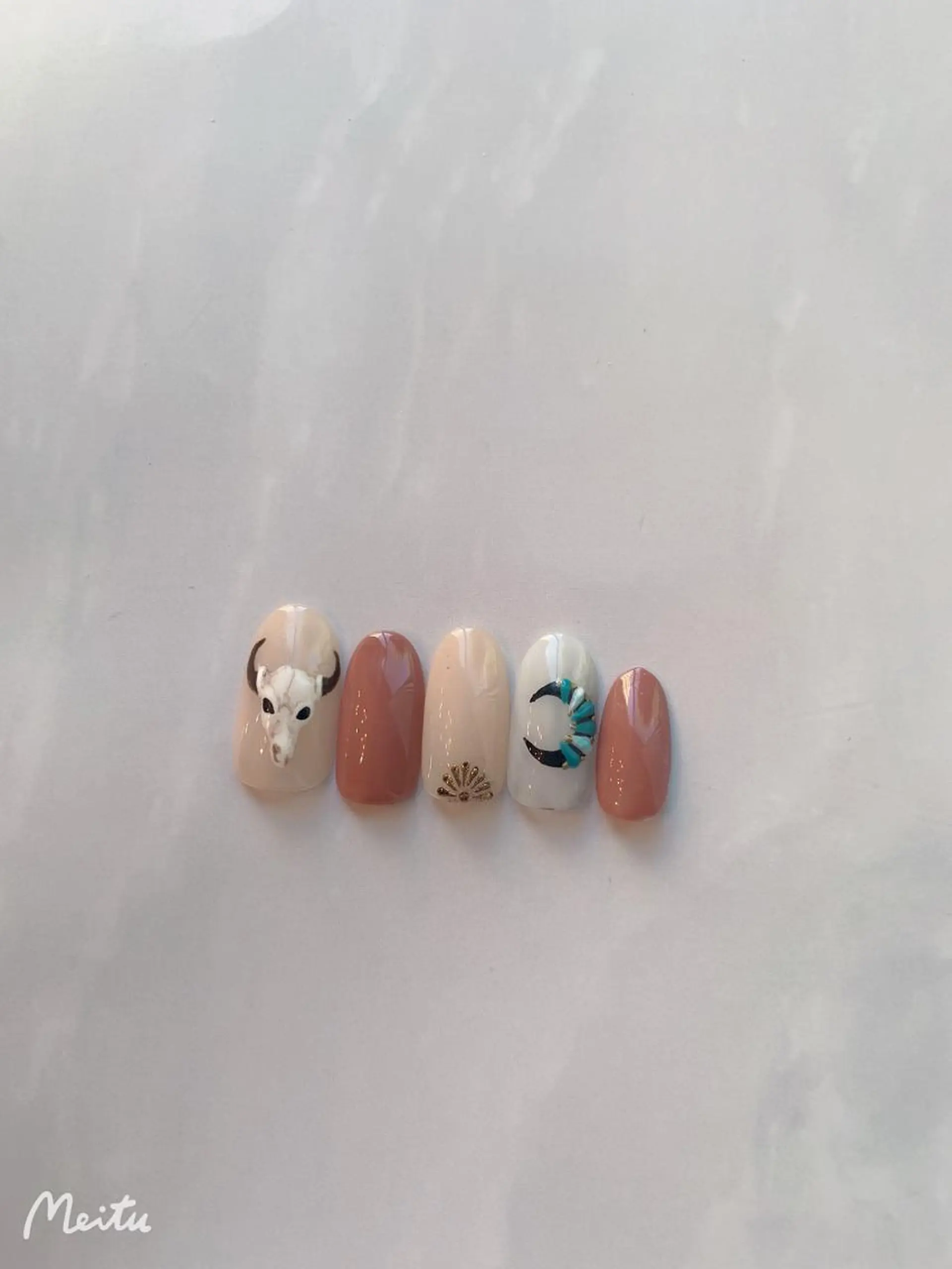 ネイル nail atelier new moon所属・森 貴子のネイルデザイン