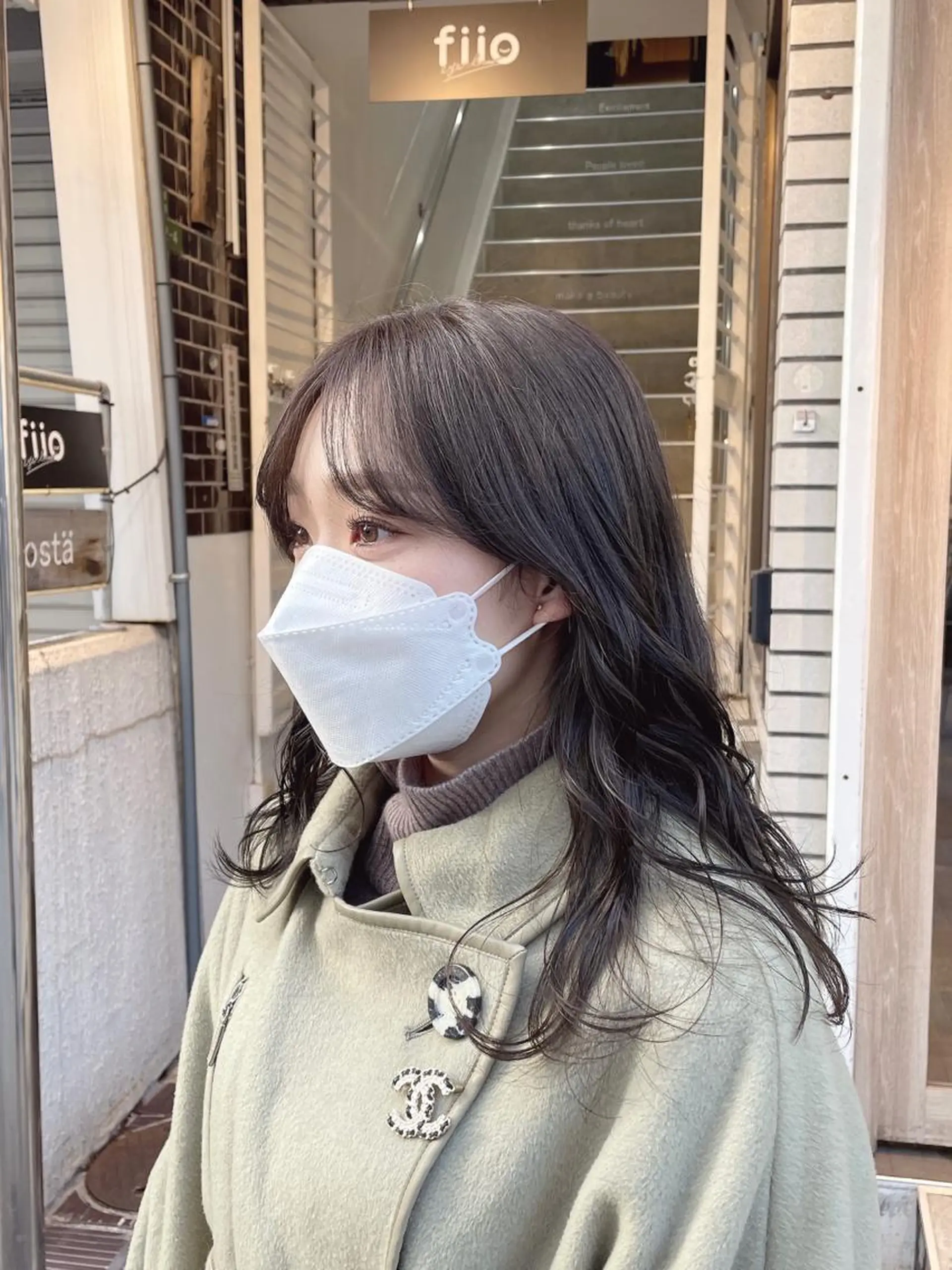 セミロング カラー カット ヘアカラー 梅田美容室 山崎海波のヘアスタイル