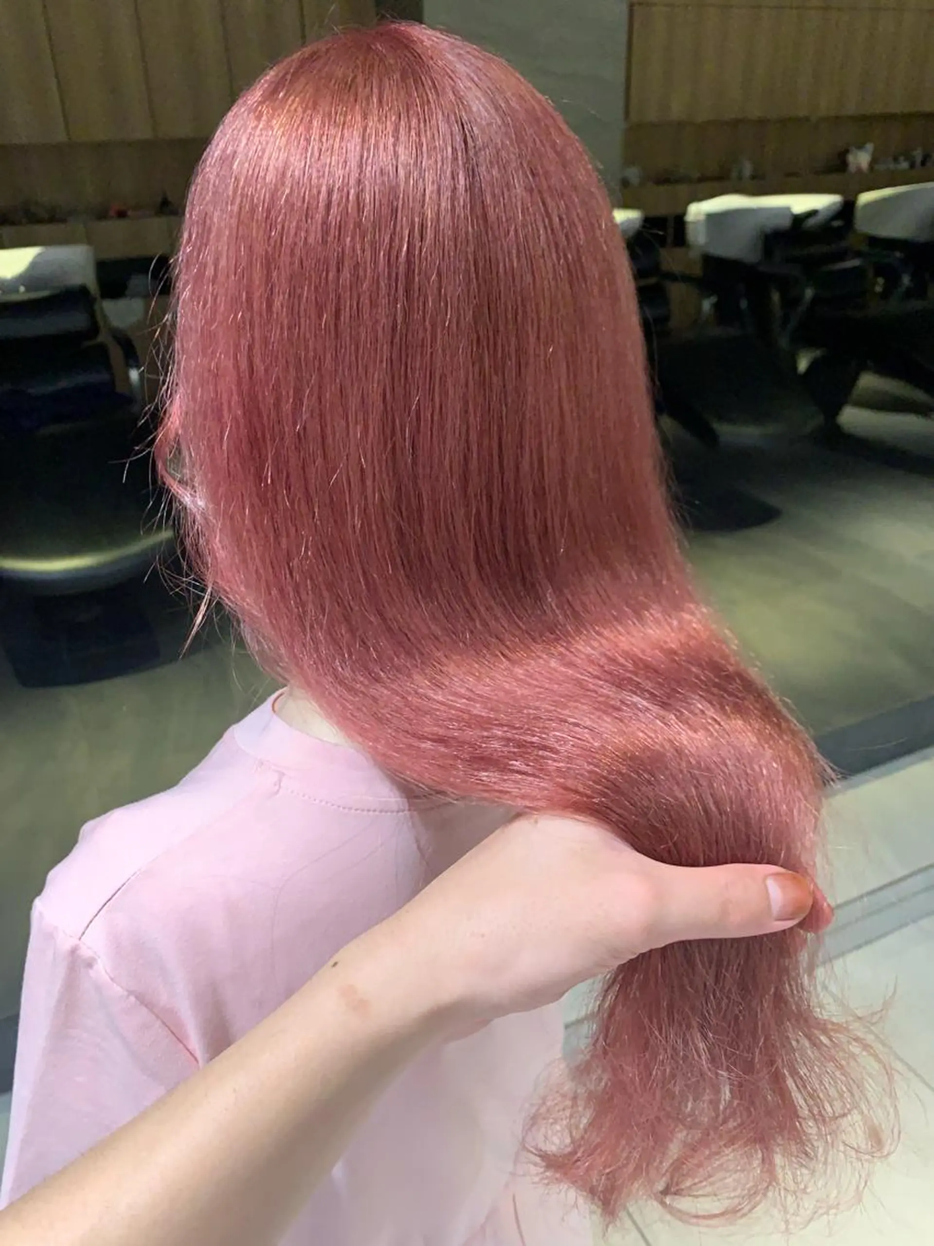 ロング カラー パーマ ヘアアレンジ メンズ キッズ ネイル マツエク・マツパ LINDOTOKYO梅田所属・酸性ストレート 髪質改善大槻勇樹のヘアスタイル