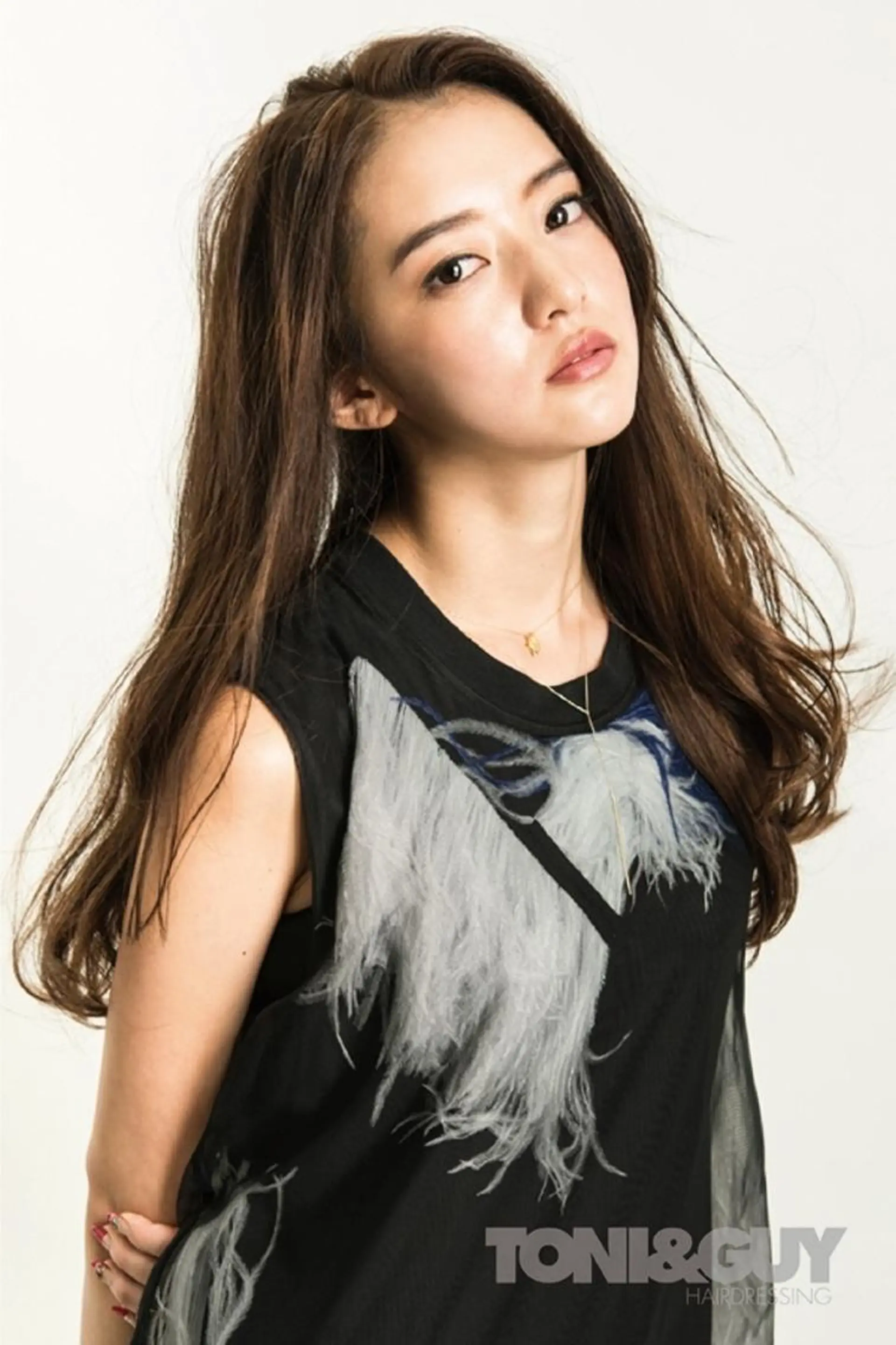 ロング パーマ レイヤーカット ロング ローレイヤー 苅北 泰輔のヘアスタイル