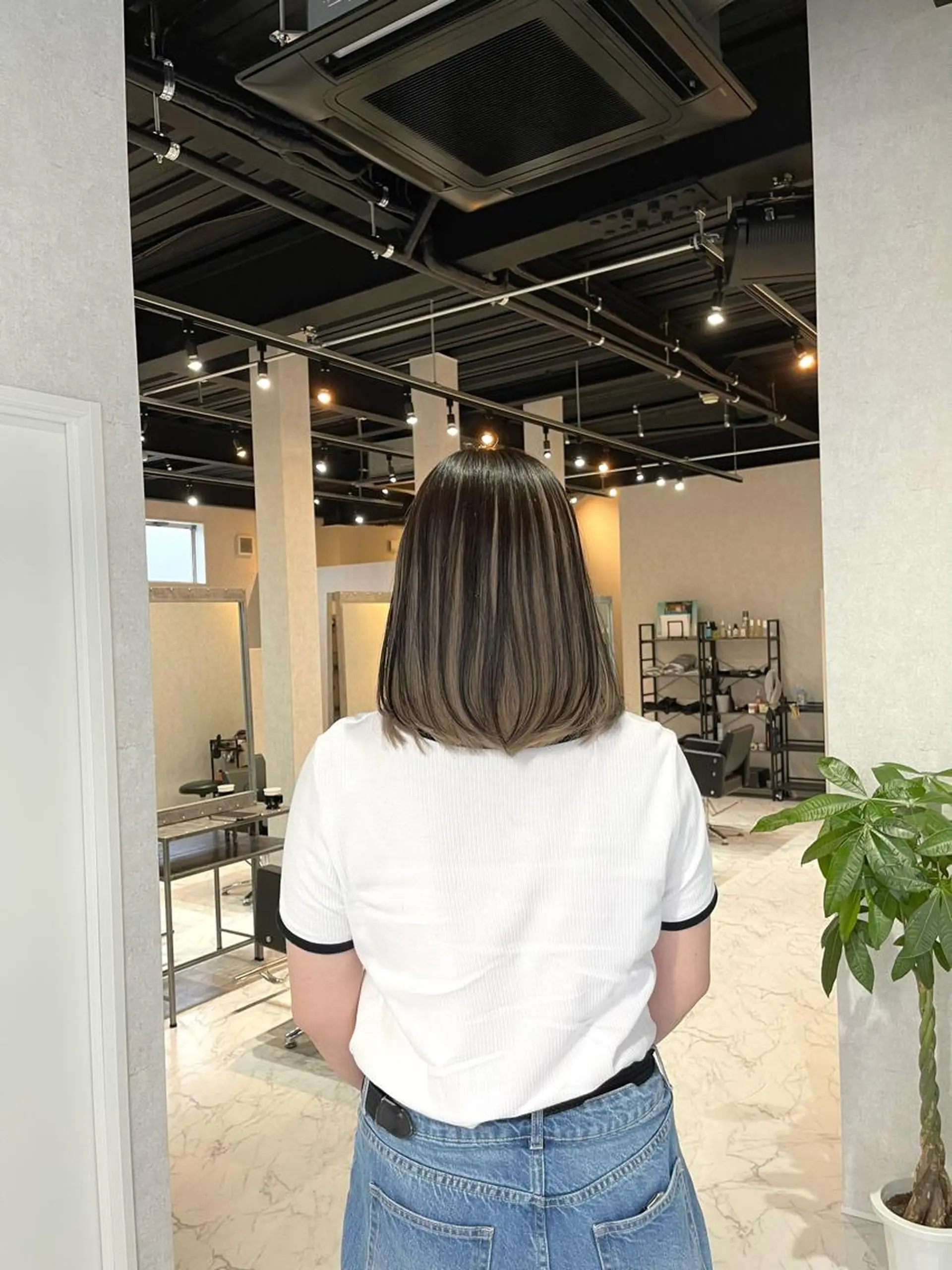 ミディアム カラー バレイヤージュ デザインカラー ハイライトカラー 外国人風カラー ハイライト アンドウ ユウ/ レイヤーカット/韓国のヘアスタイル