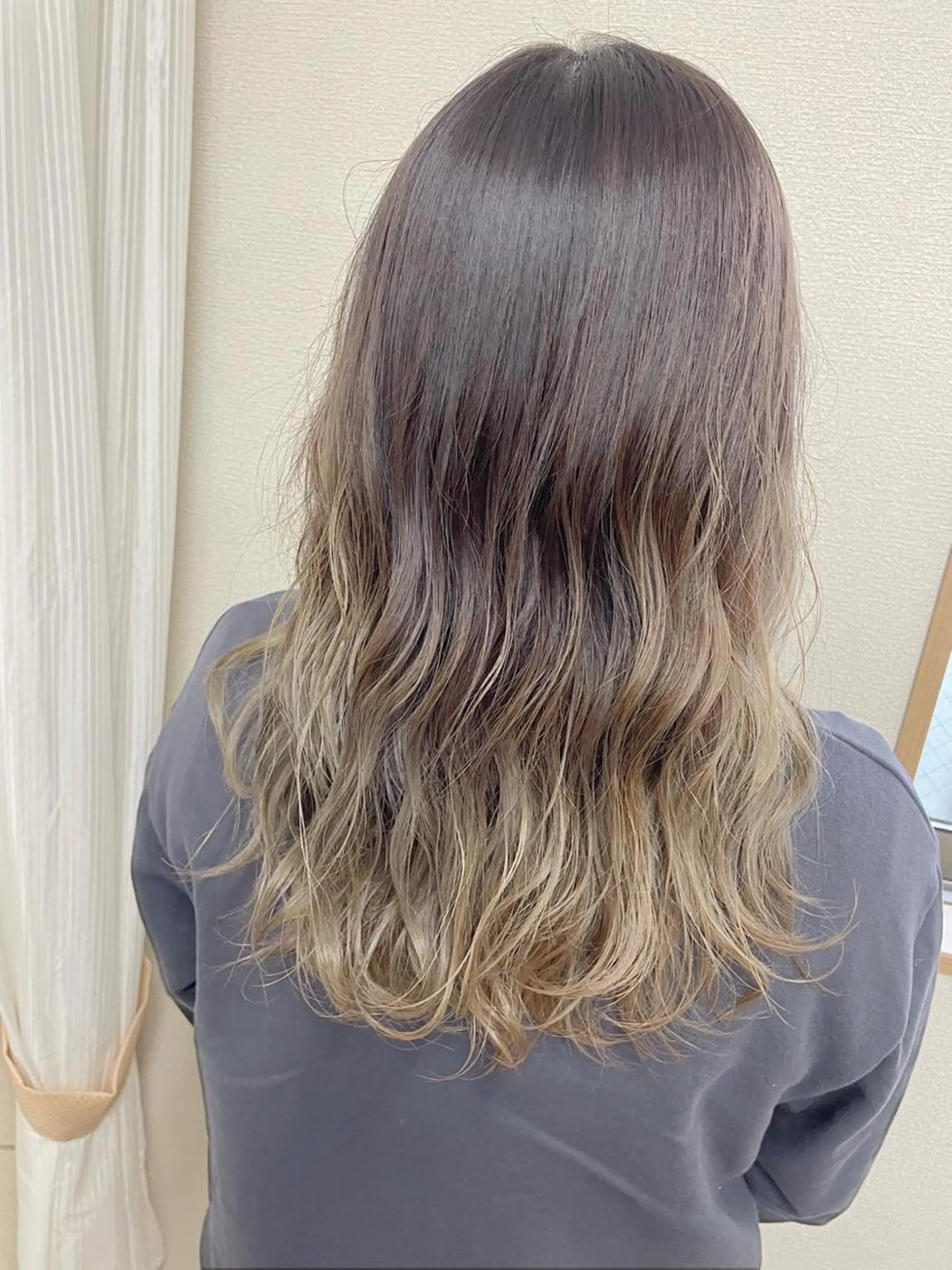 ロング カラー ケアブリーチ /髪質 改善/古橋圭史郎のヘアスタイル