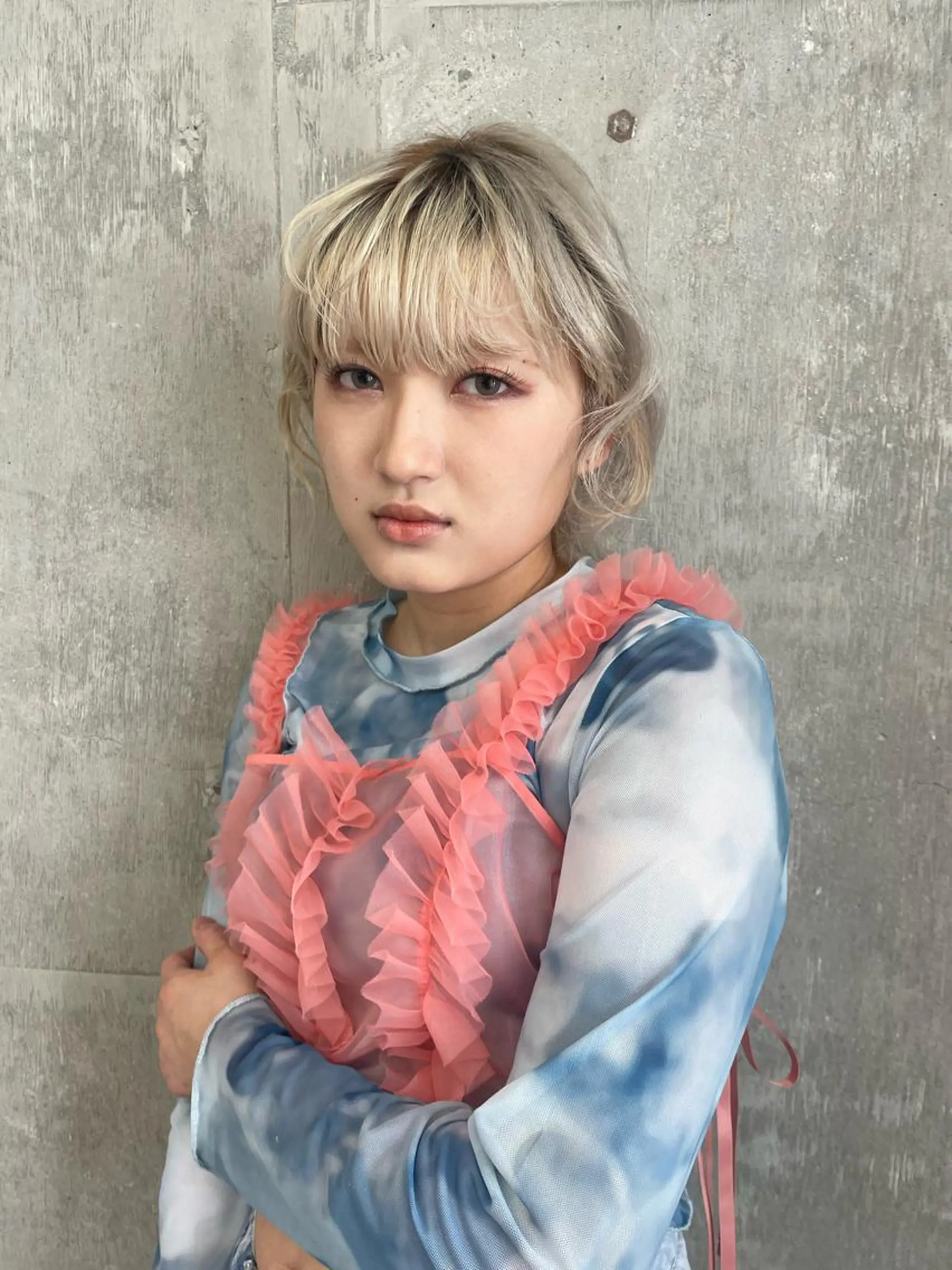 鈴木瑛里／ブロンド ベージュ／男女のヘアスタイル