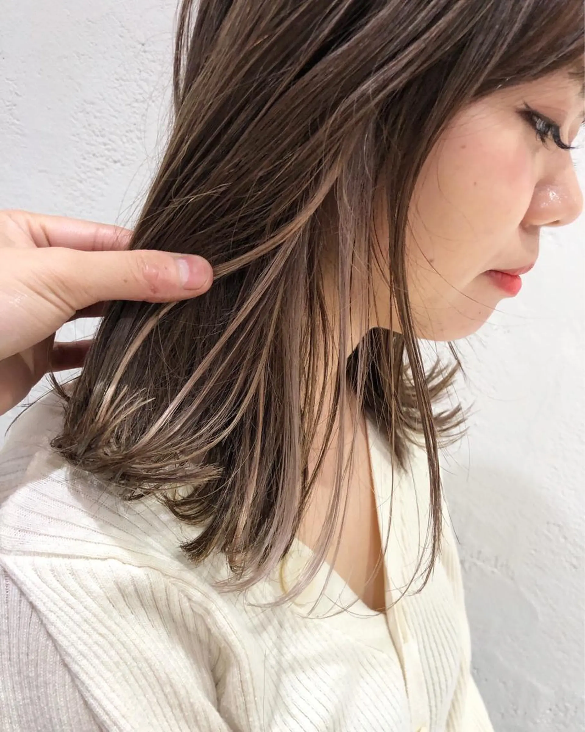 ミディアム カラー パーマ 韓国ヘア🇰🇷/ レイヤーカット✂︎のヘアスタイル