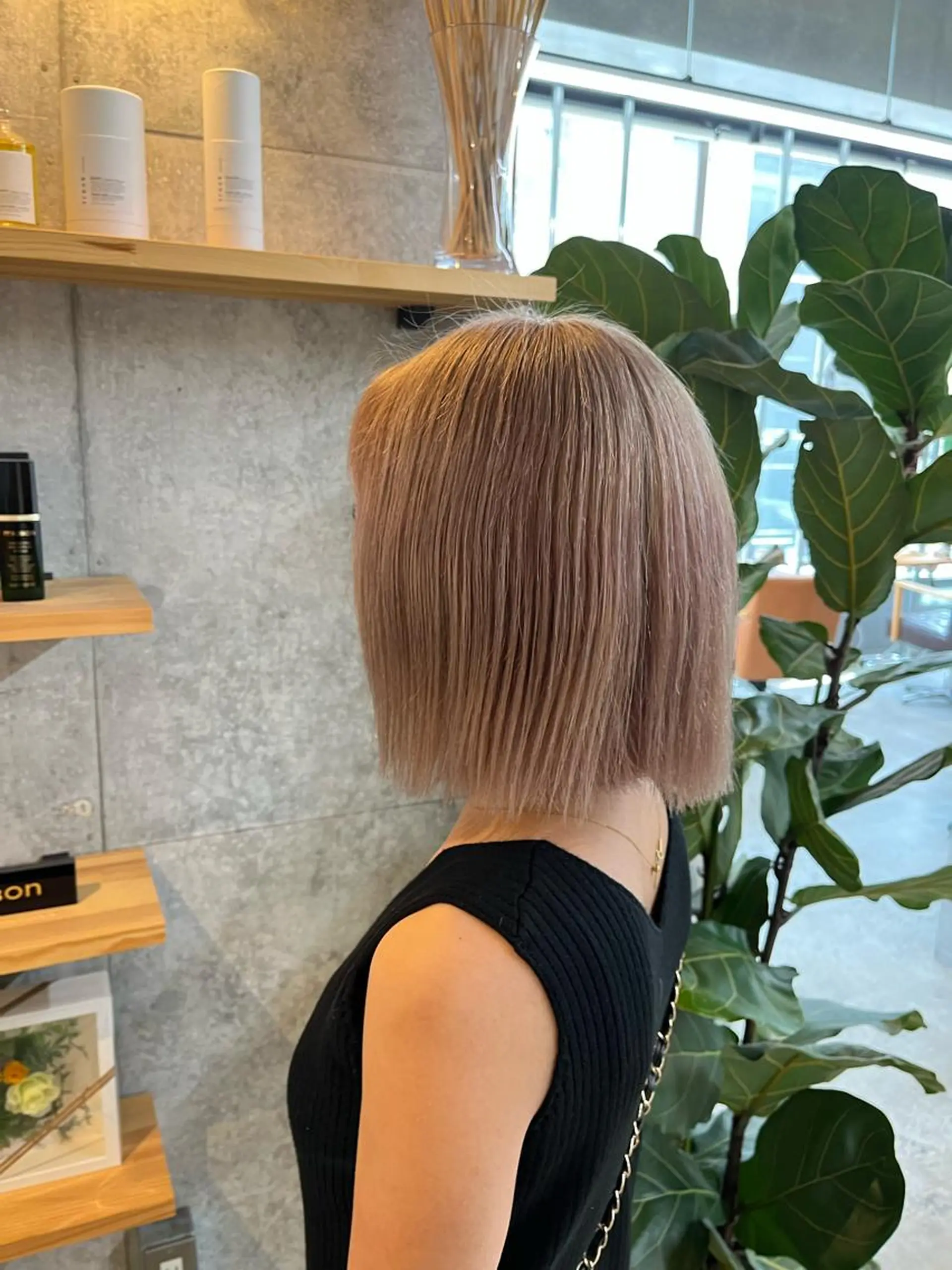 ショート カラー ヘアカラー ハイトーンカラ ー/小川のヘアスタイル