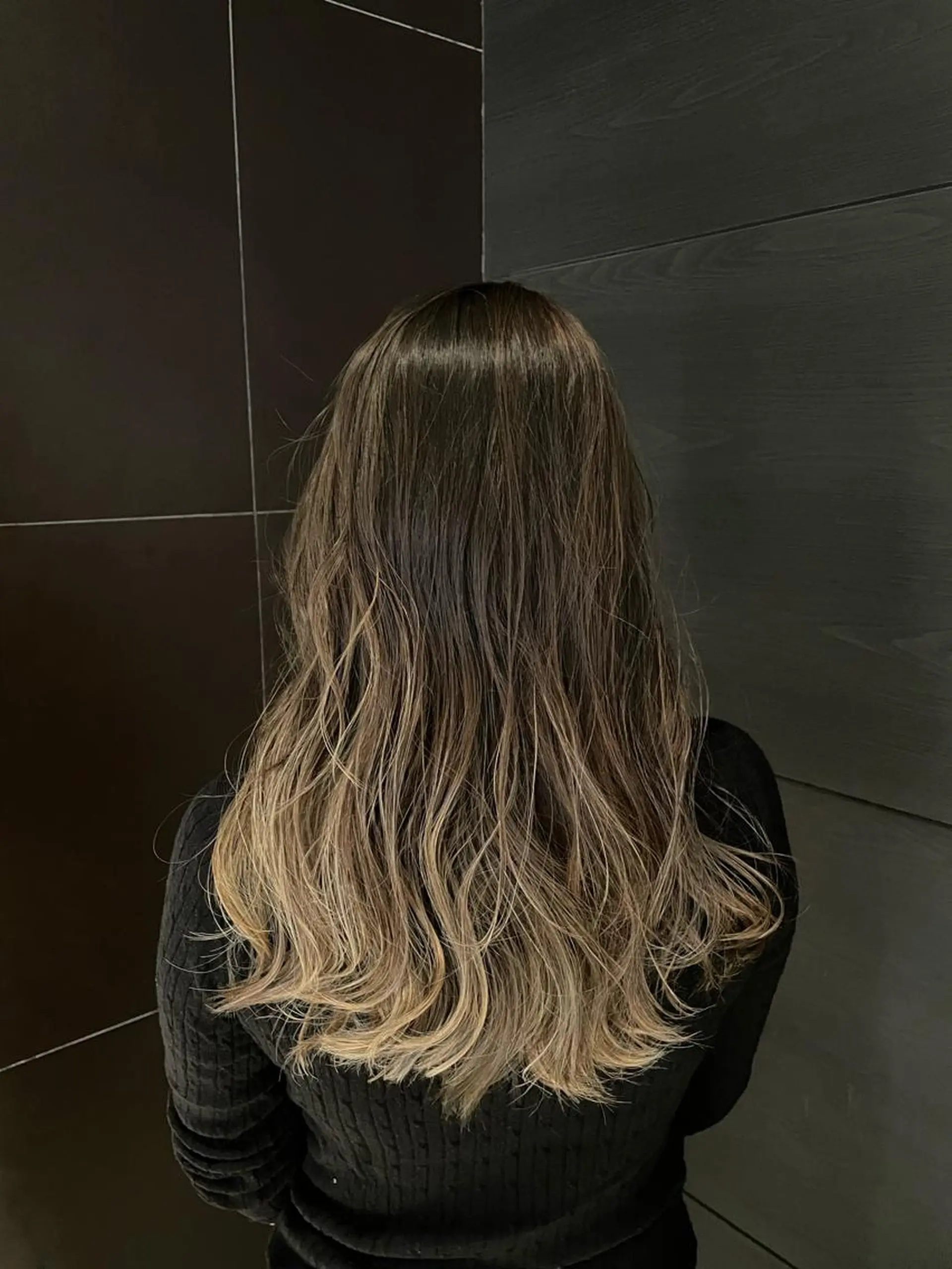 セミロング カラー 守屋 寿哉のヘアスタイル