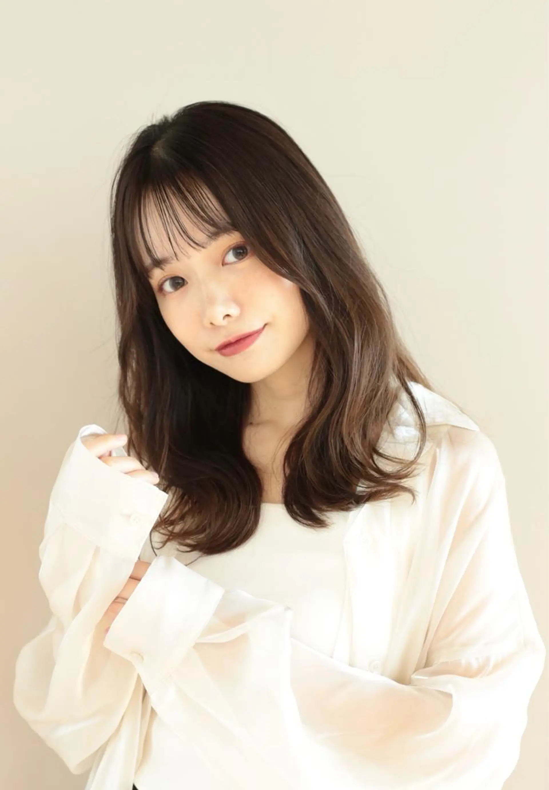 セミロング カラー 佐藤 悠衣/透明感 カラー/似合わせ前髪のヘアスタイル