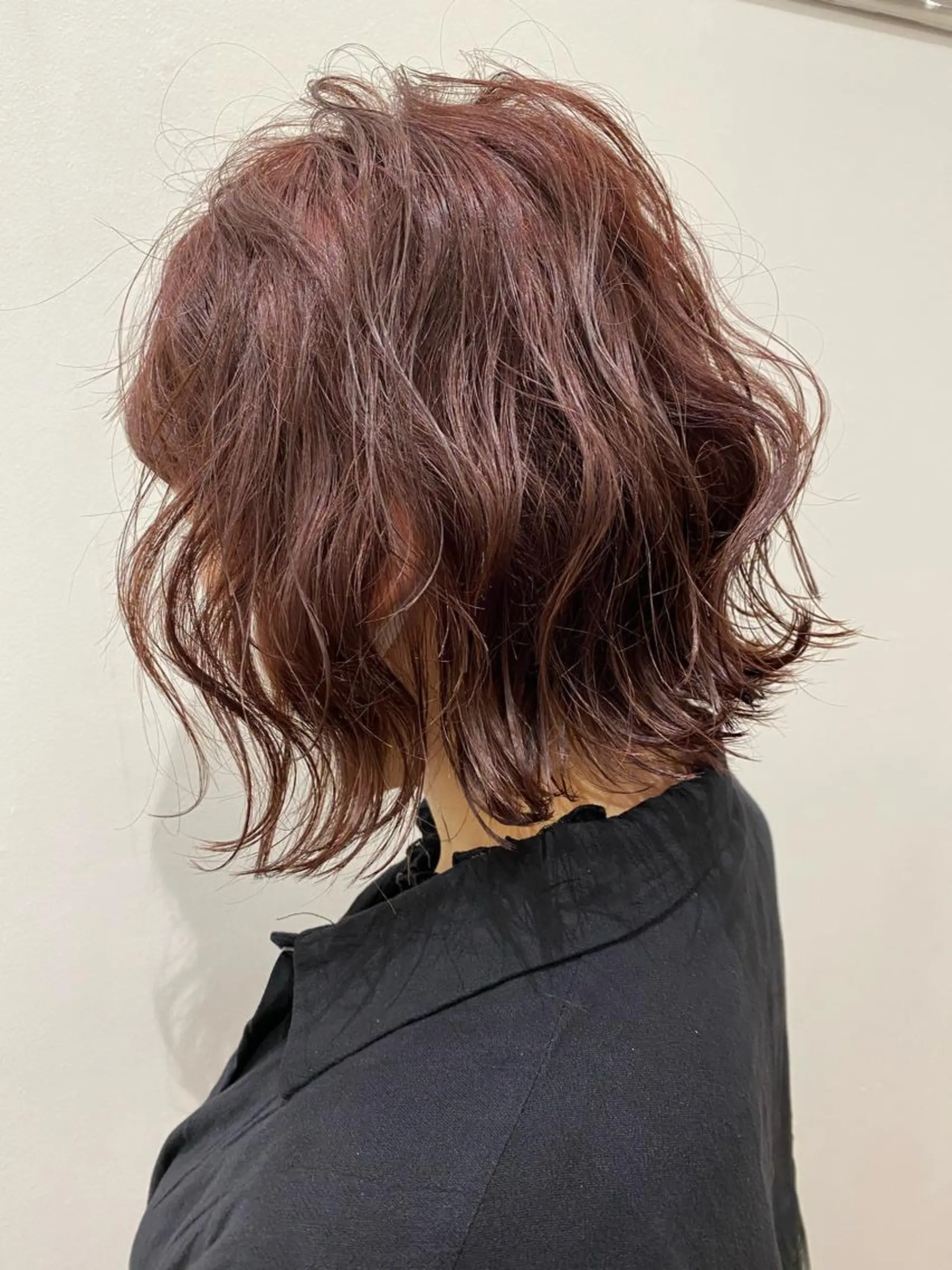 ミディアム カラー 石田 優菜のヘアスタイル