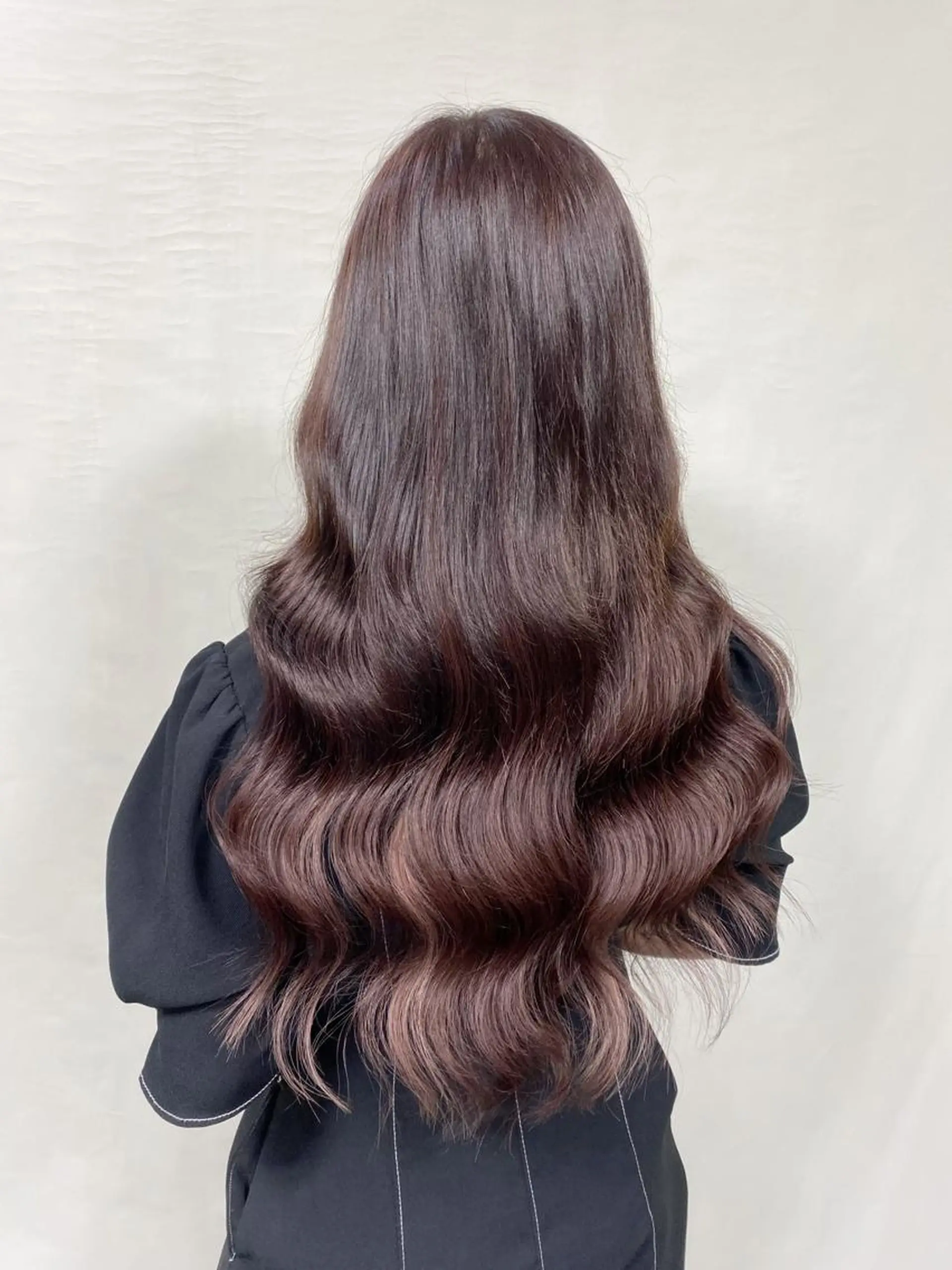 ロング カラー ヘアアレンジ シールエクステ ブリーチ ブラウンカラー 透明感カラー デザインカラー 髪質改善【縮毛矯正】 美髪ボブを量産する人のヘアスタイル