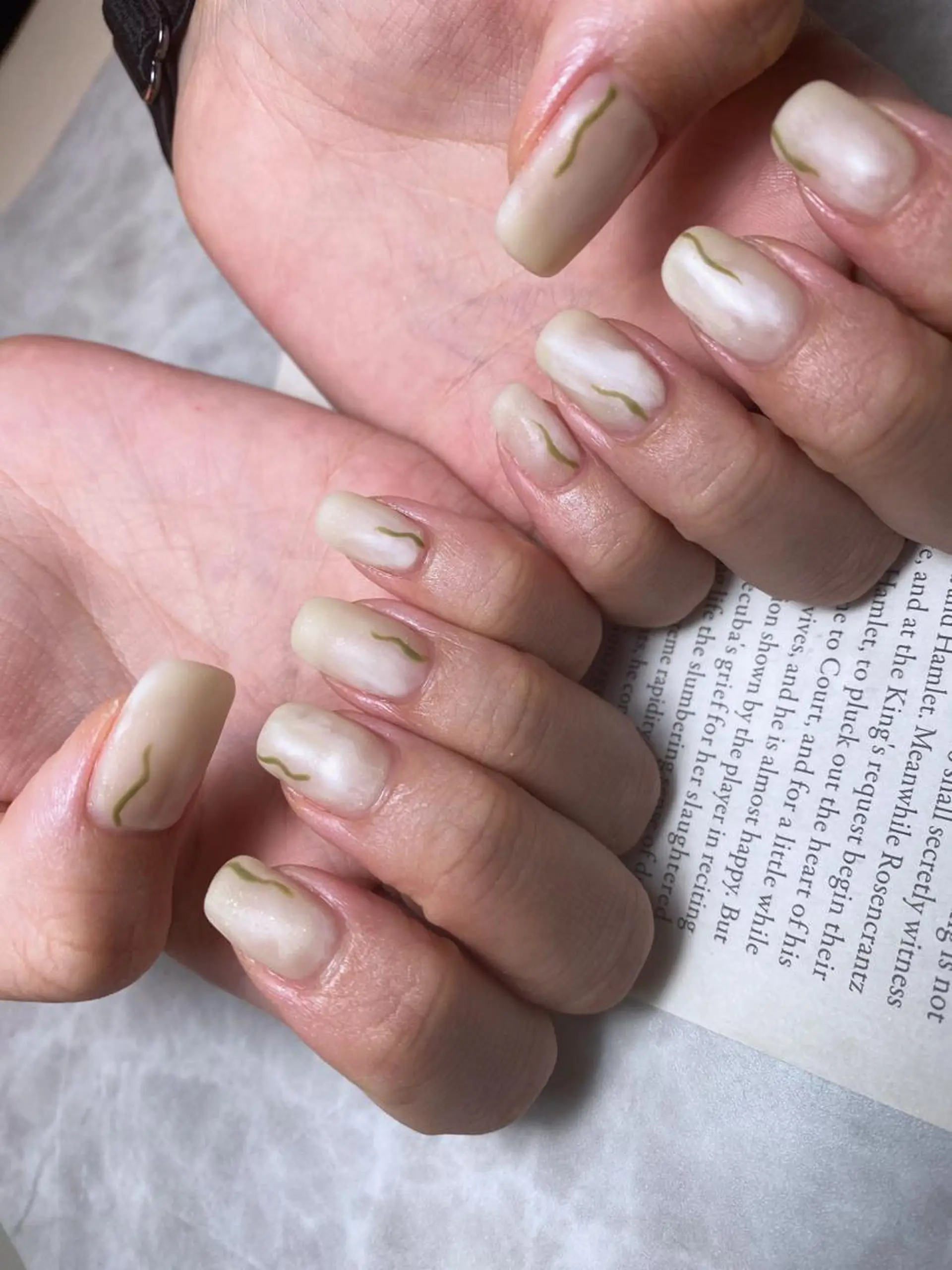 ネイル アートネイル ハンドネイル 🌿Charme🌿 MAIのネイルデザイン